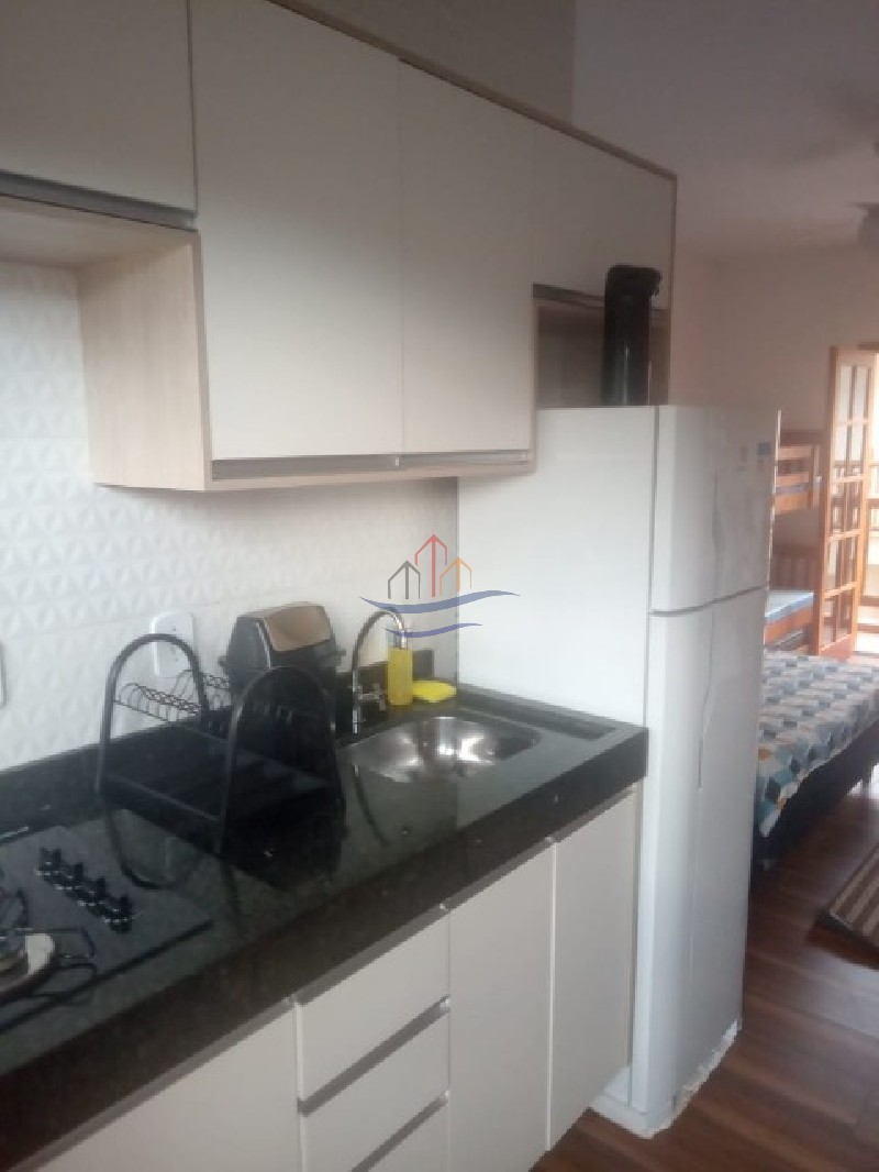 Apartamento à venda com 1 quarto, 30m² - Foto 2