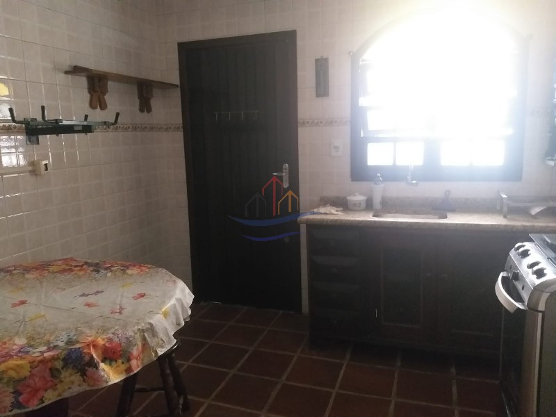 Casa à venda com 2 quartos, 80m² - Foto 9