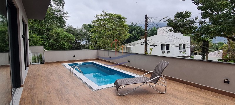 Casa de Condomínio à venda com 4 quartos, 230m² - Foto 15