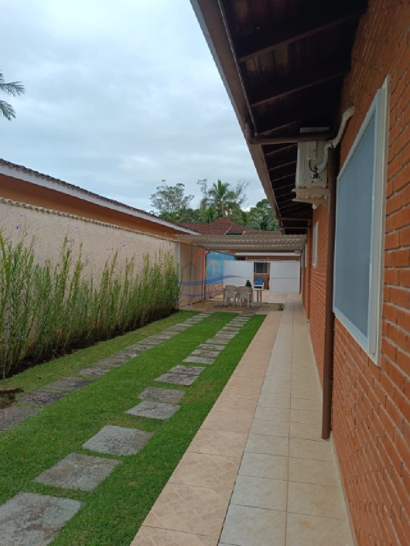 Casa de Condomínio à venda com 3 quartos, 700m² - Foto 3