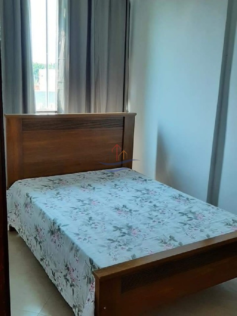 Apartamento à venda com 2 quartos, 65m² - Foto 2