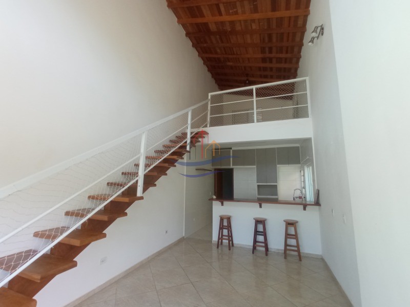 Sobrado à venda com 2 quartos, 100m² - Foto 1