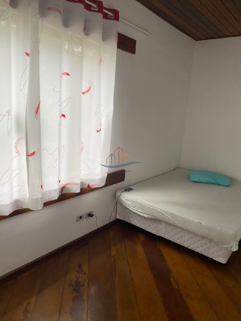 Casa à venda com 8 quartos, 600m² - Foto 22