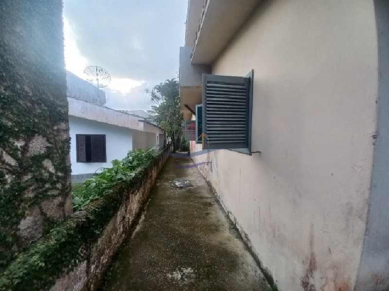 Casa de Condomínio para alugar com 6 quartos, 600m² - Foto 18