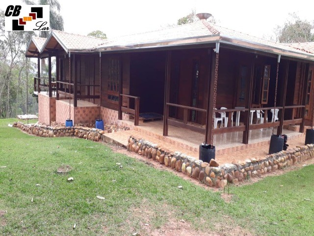 Fazenda à venda com 6 quartos, 2500m² - Foto 1