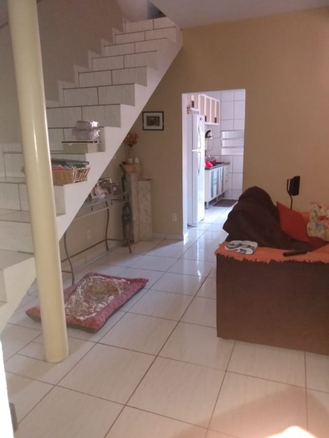 Sobrado à venda com 3 quartos, 125m² - Foto 1