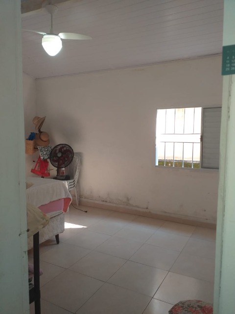 Casa à venda com 4 quartos, 120m² - Foto 3