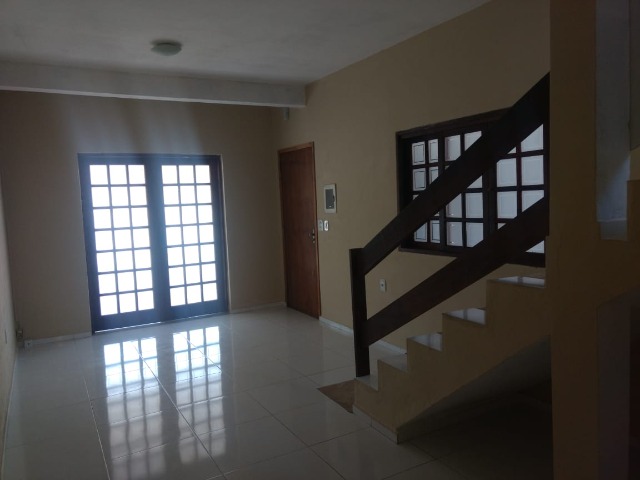 Sobrado à venda com 3 quartos, 125m² - Foto 1