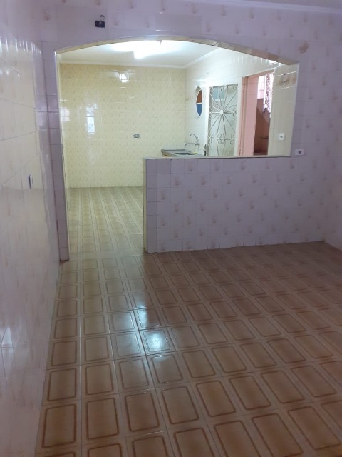 Sobrado à venda com 6 quartos, 300m² - Foto 1