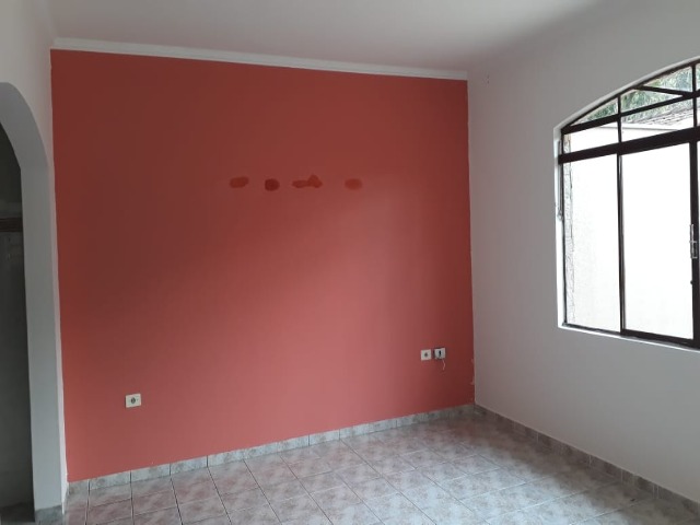 Casa à venda com 2 quartos, 250m² - Foto 2