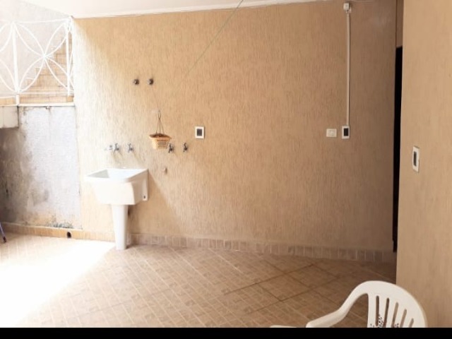 Casa à venda com 3 quartos, 300m² - Foto 17