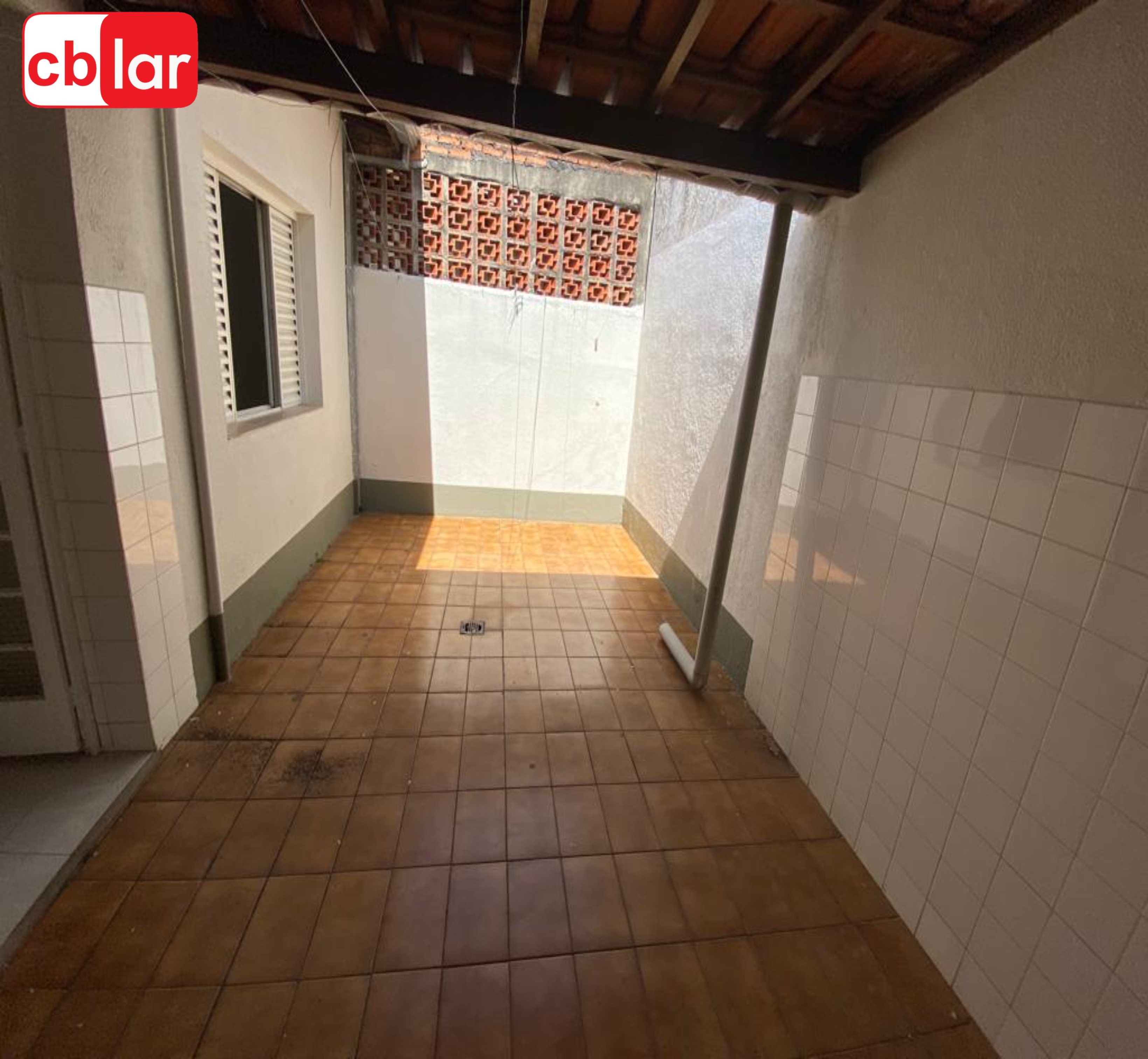 Casa à venda com 2 quartos, 110m² - Foto 9