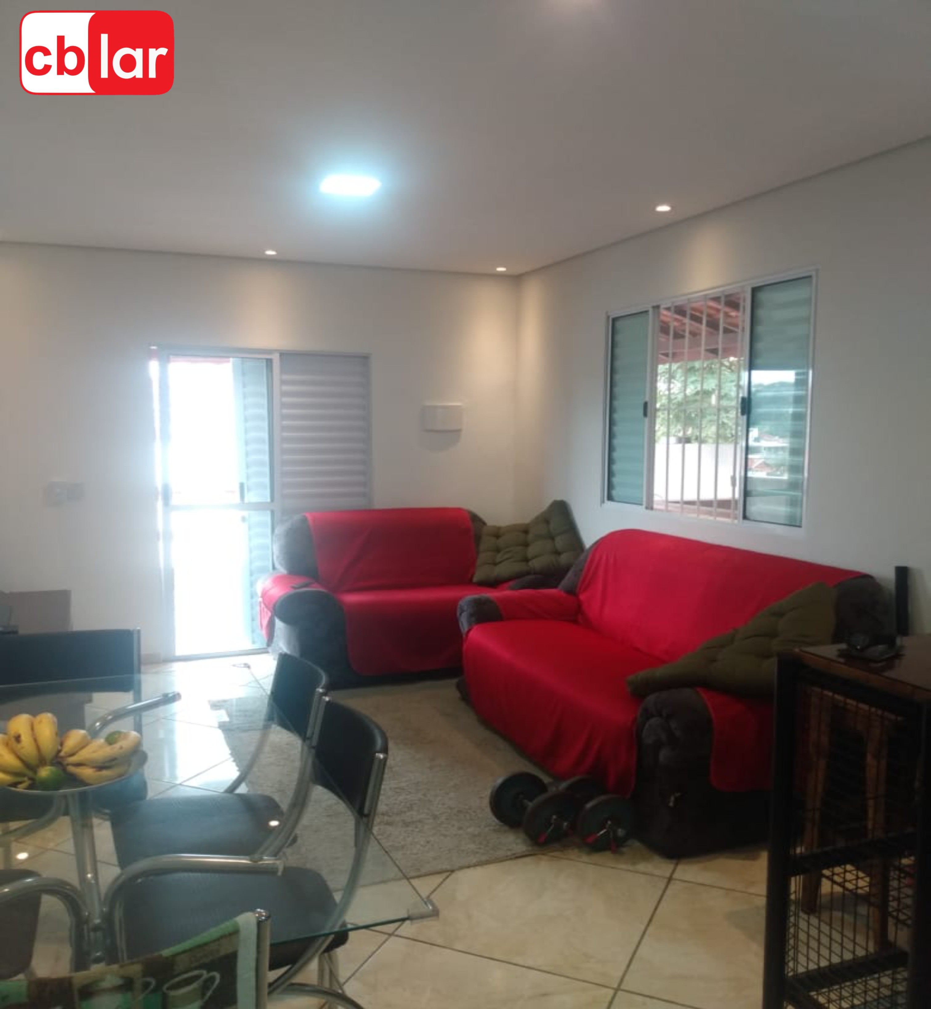 Casa à venda com 2 quartos, 145m² - Foto 2