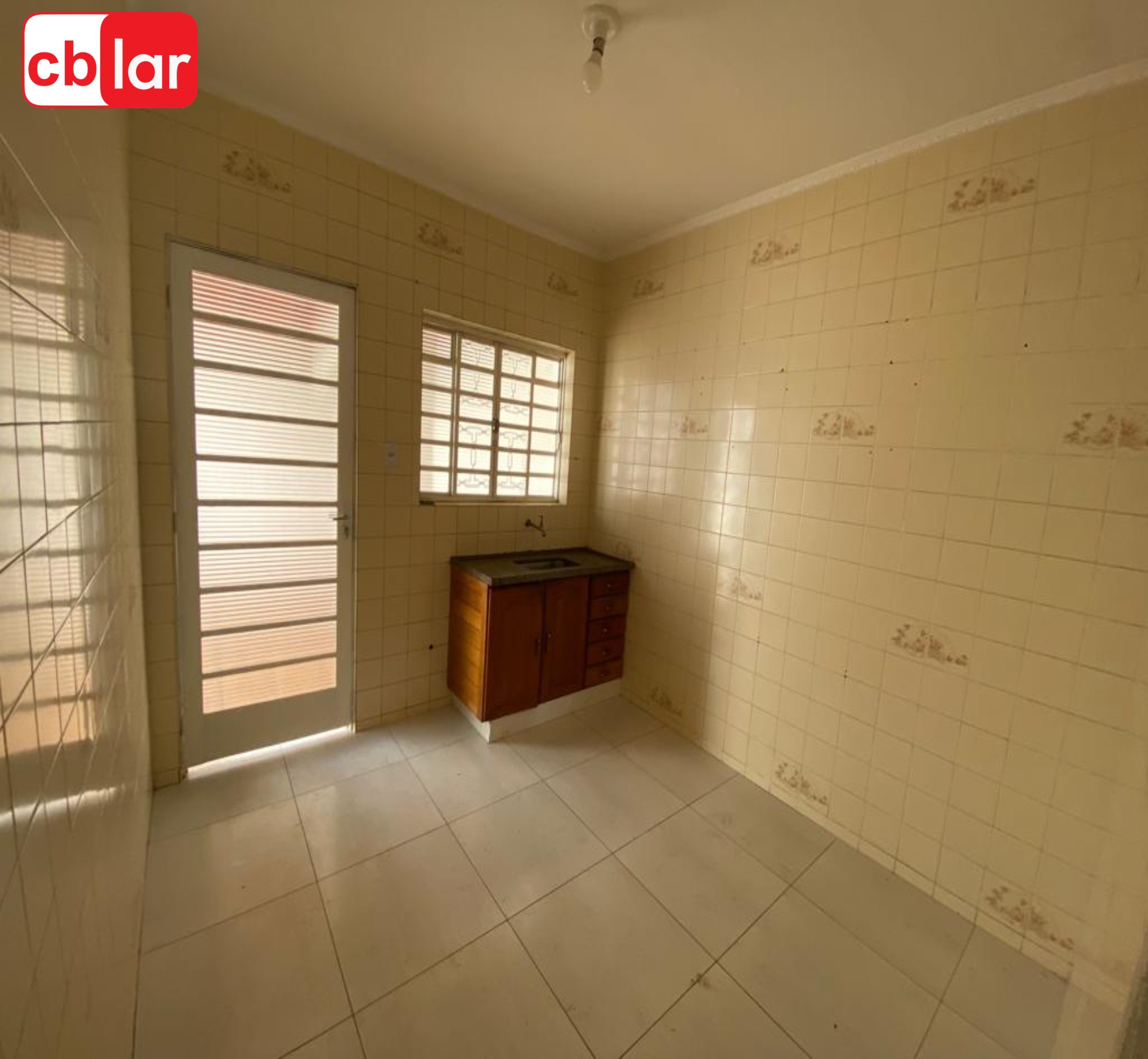 Casa à venda com 2 quartos, 110m² - Foto 12