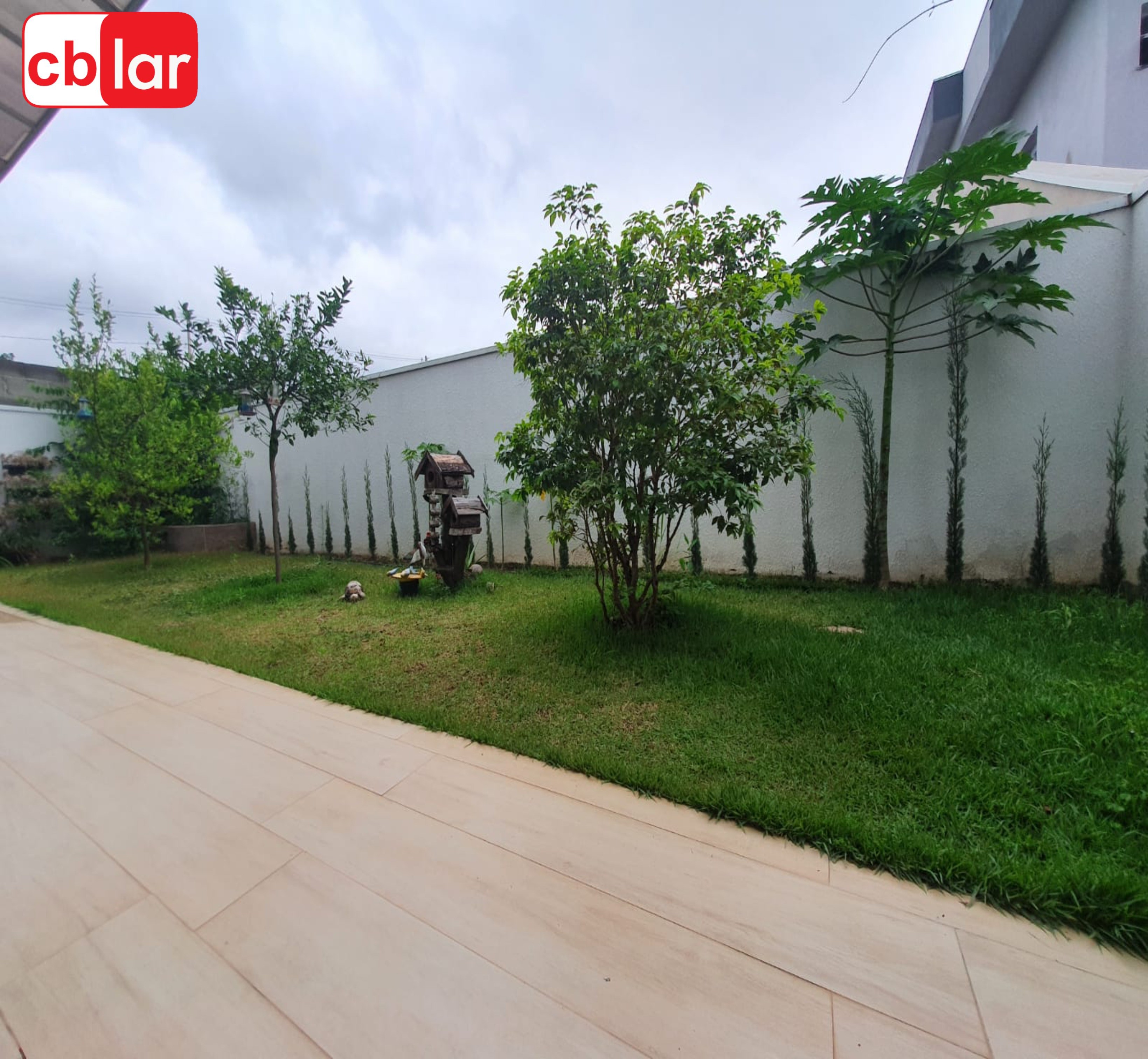 Casa à venda com 4 quartos, 300m² - Foto 3