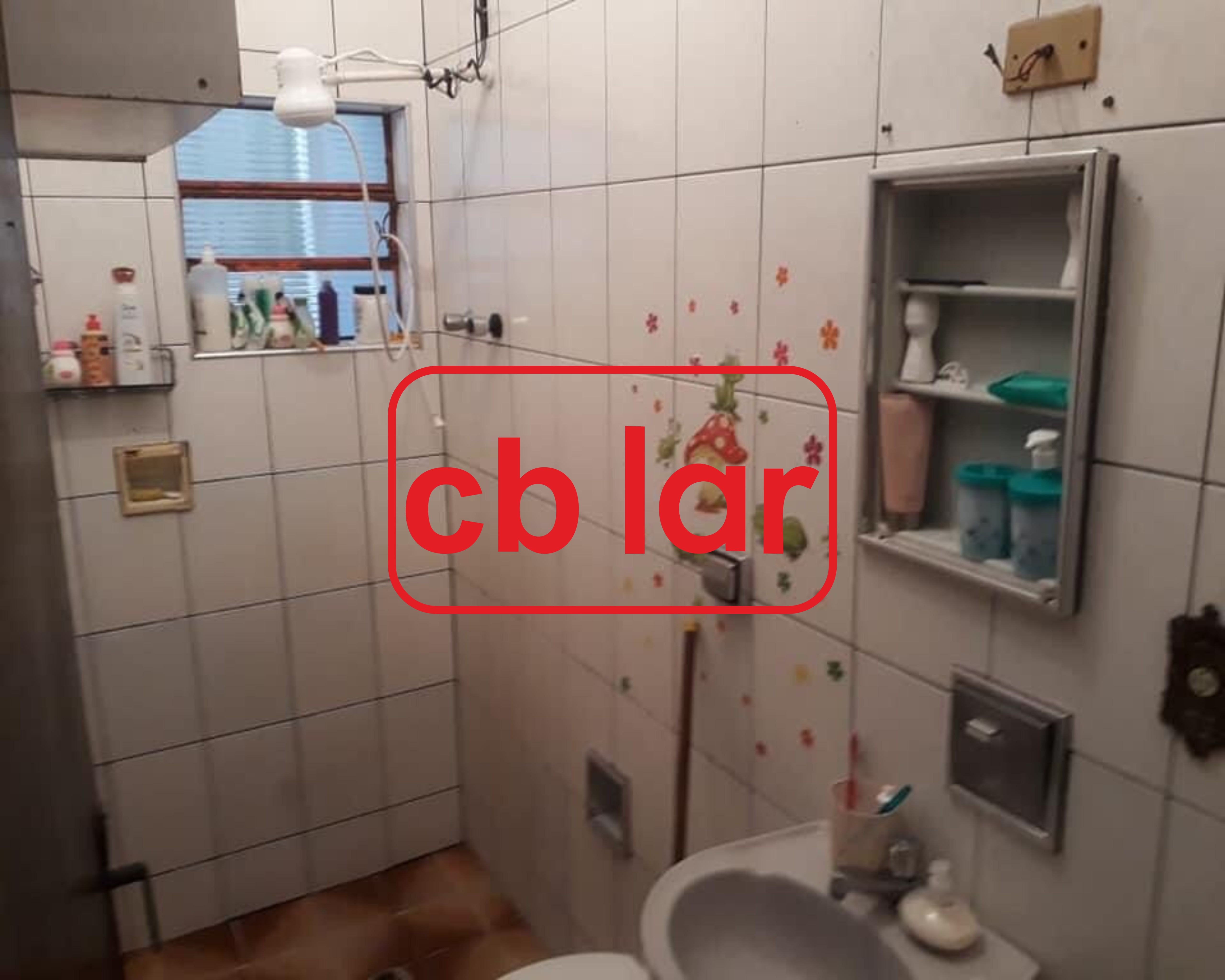 Casa à venda com 4 quartos, 100m² - Foto 4