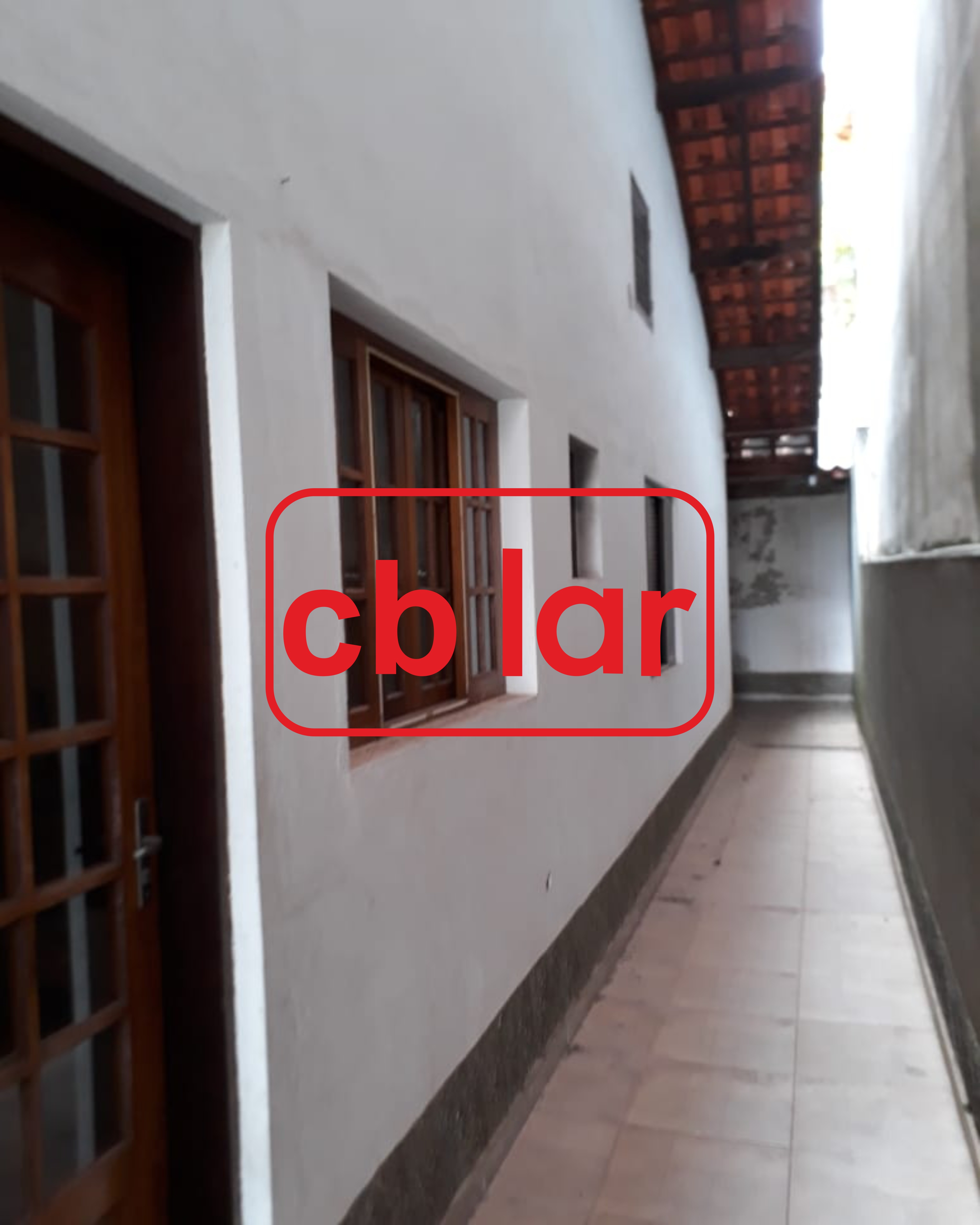 Casa à venda com 3 quartos, 144m² - Foto 1