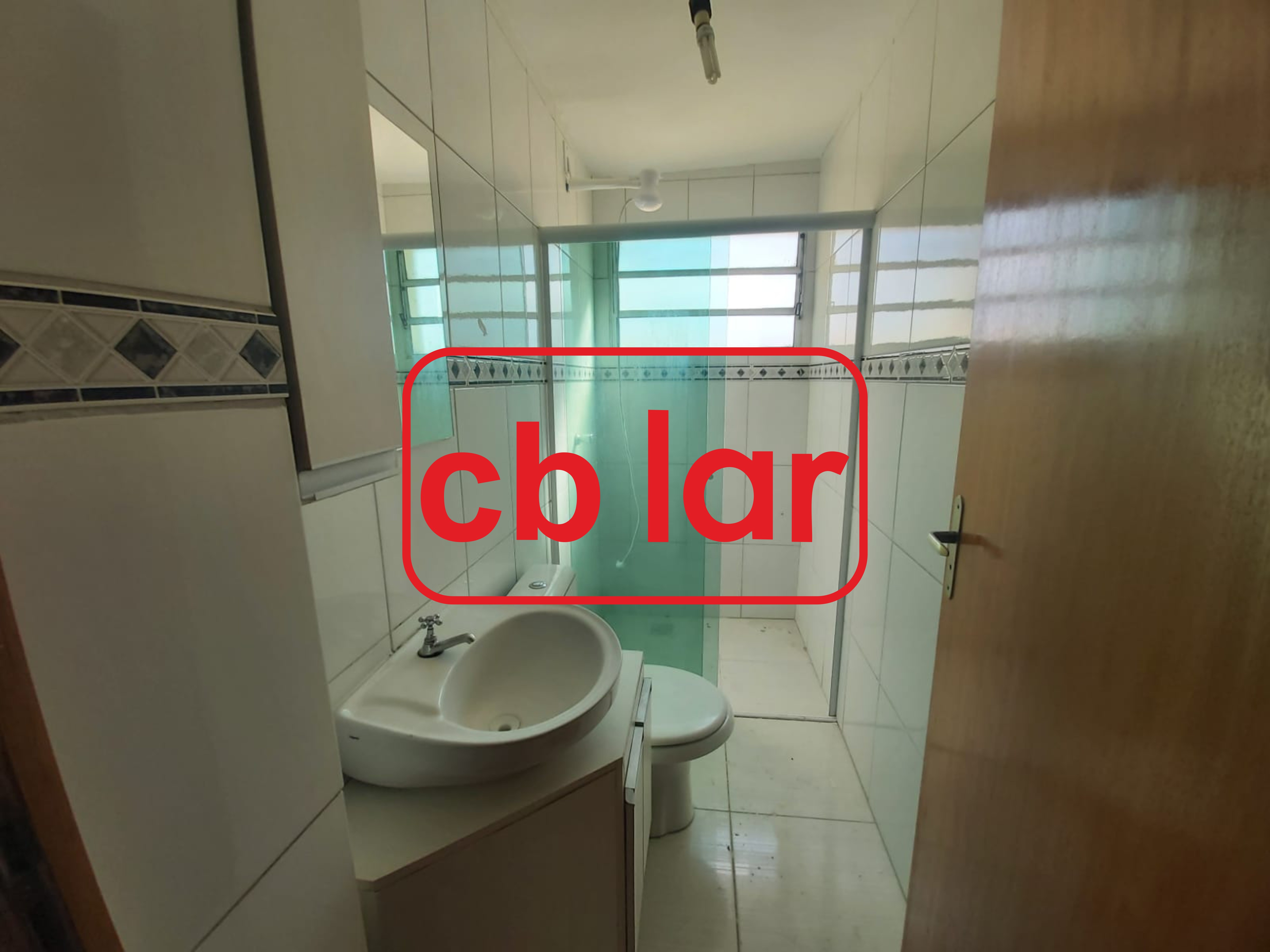 Apartamento à venda com 2 quartos, 70m² - Foto 2