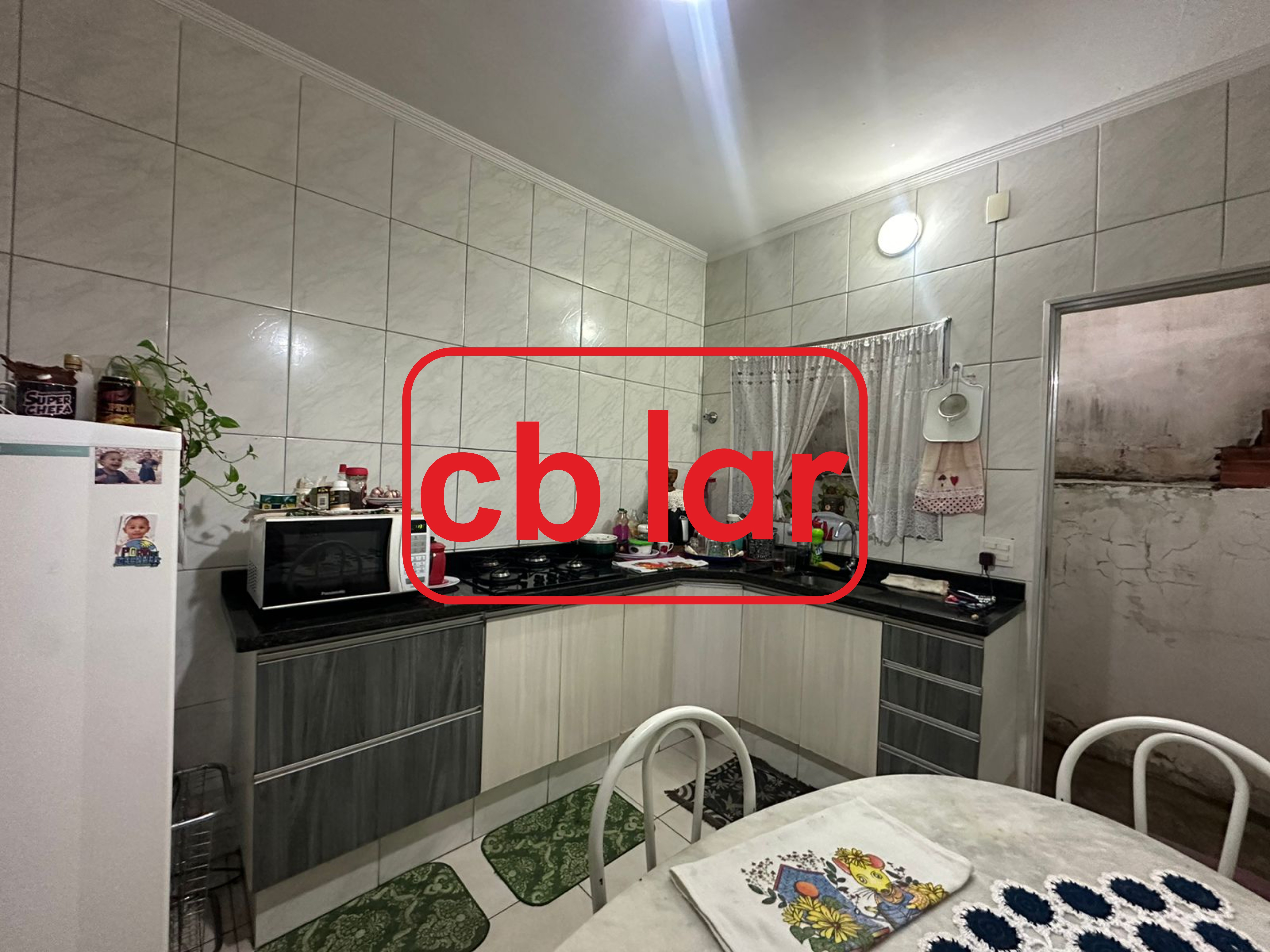 Casa à venda com 2 quartos, 150m² - Foto 1