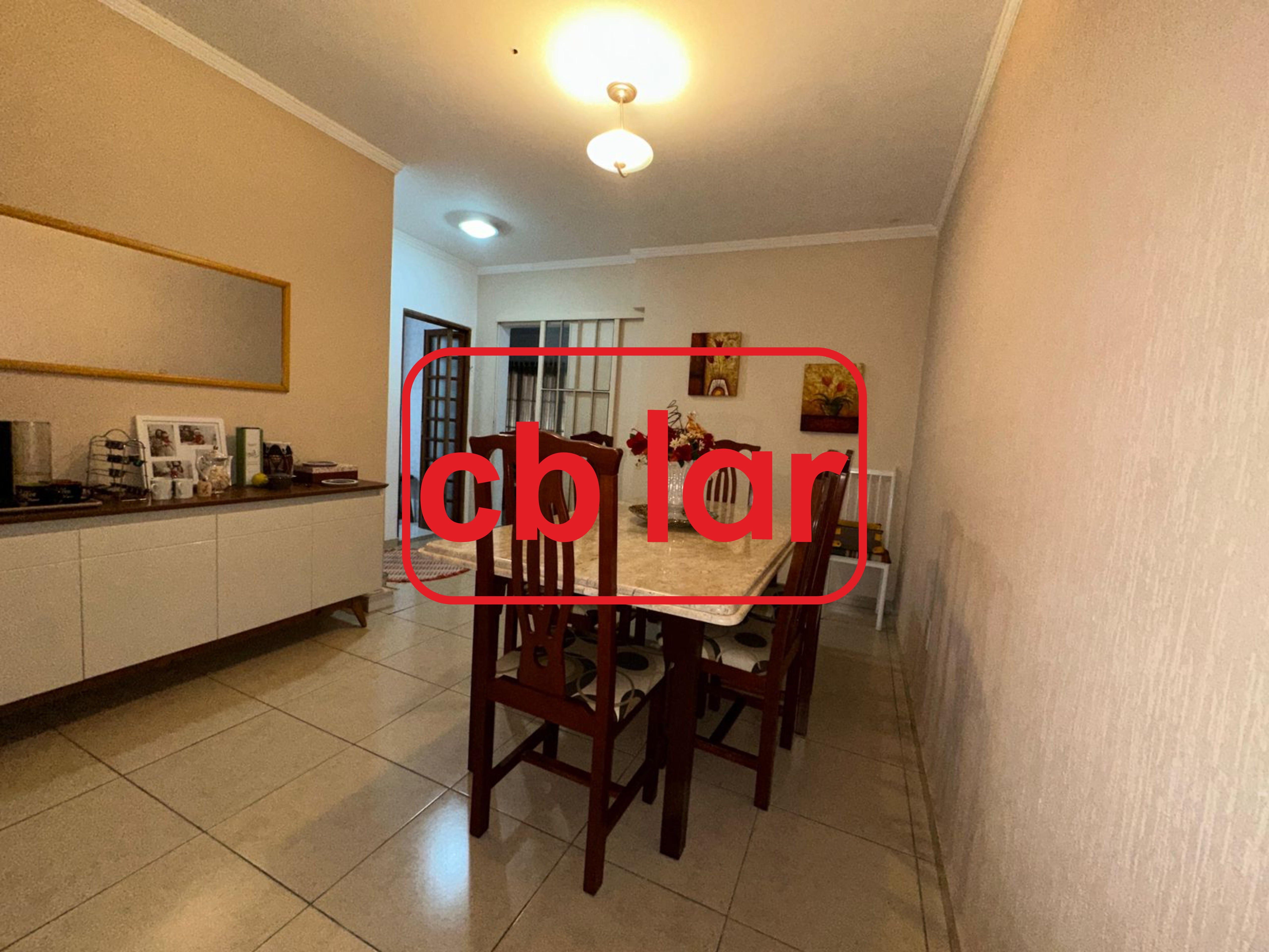 Casa à venda com 4 quartos, 351m² - Foto 1