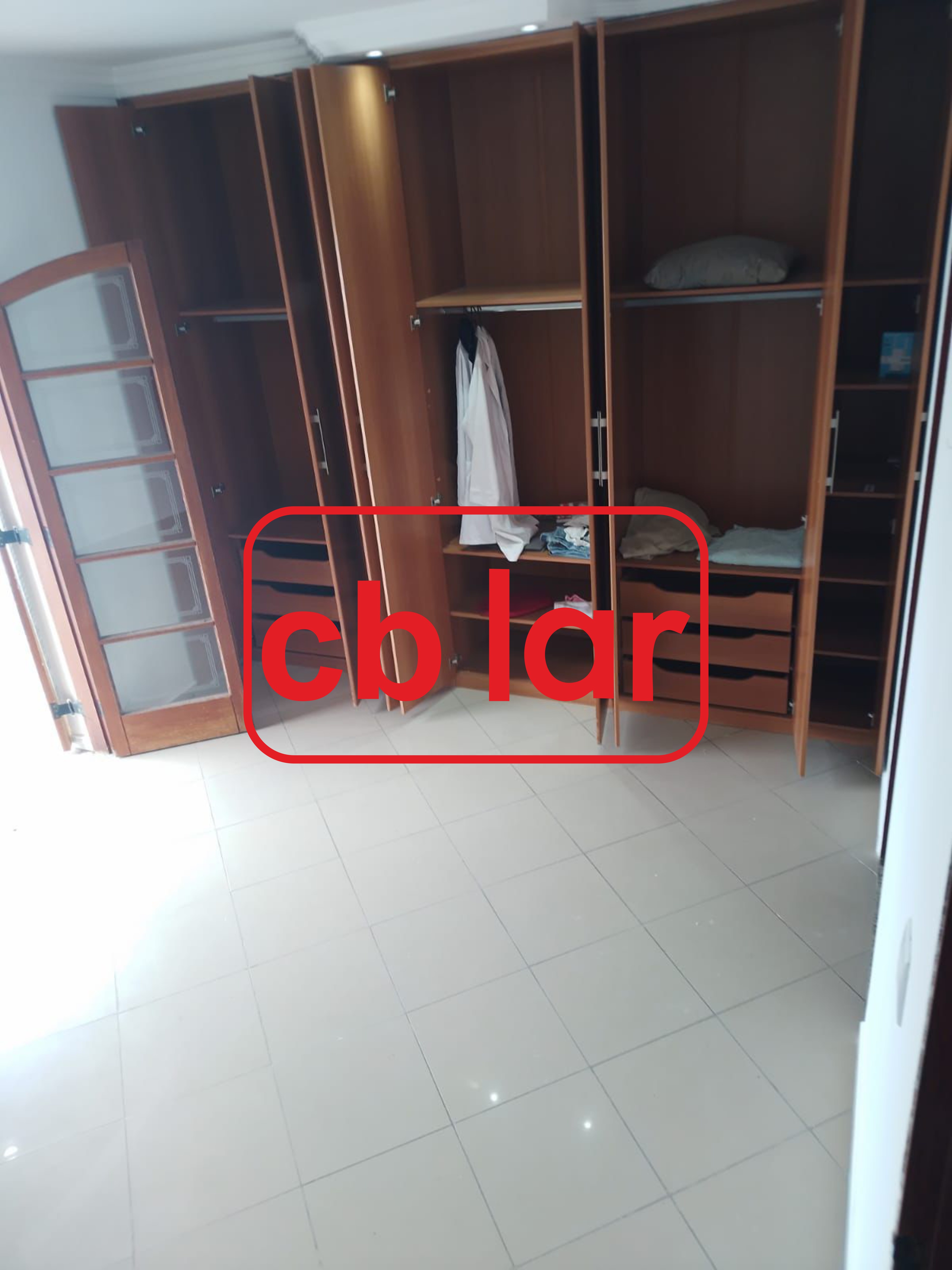 Sobrado à venda com 3 quartos, 300m² - Foto 11