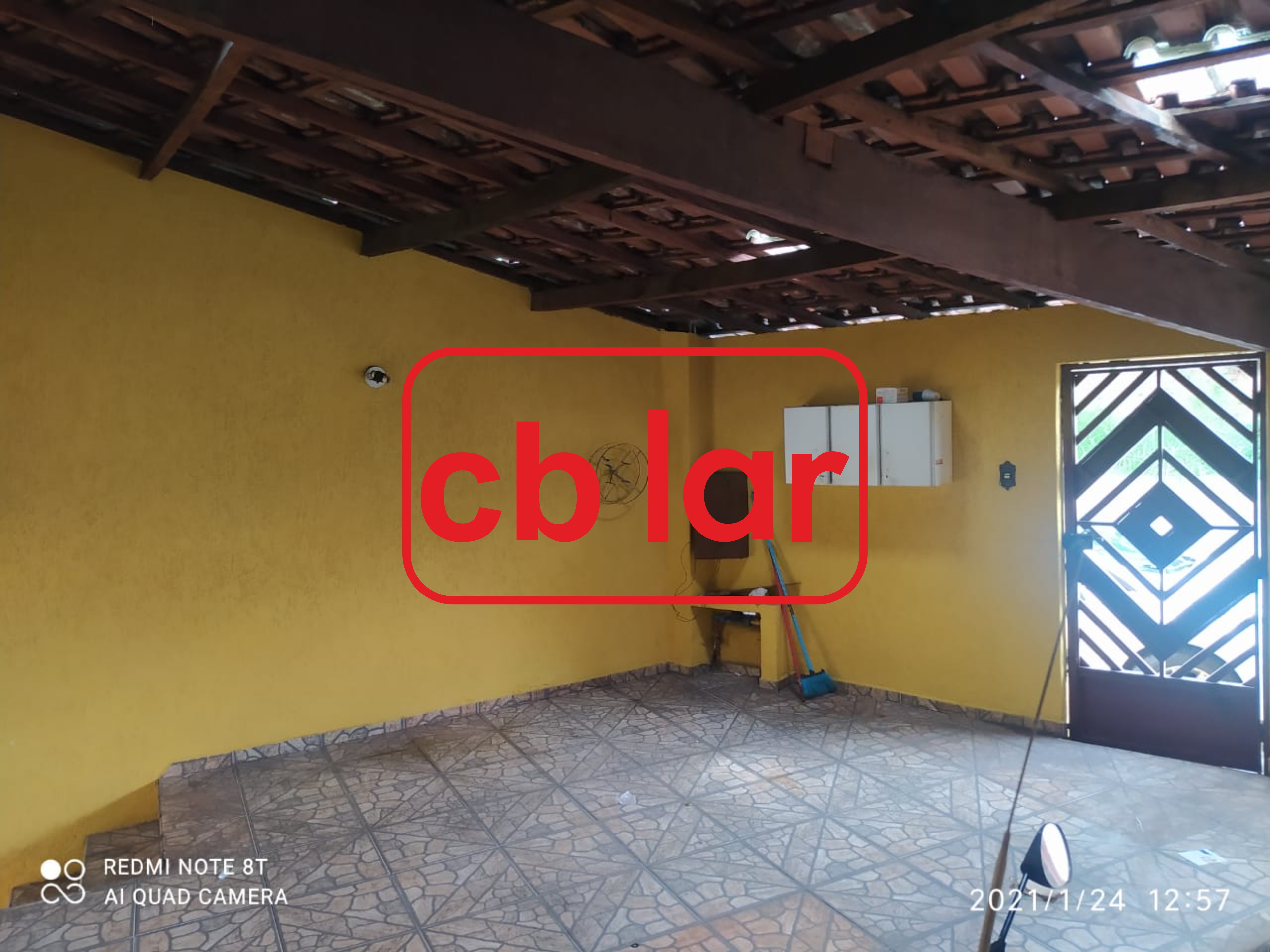 Casa à venda com 2 quartos, 190m² - Foto 2