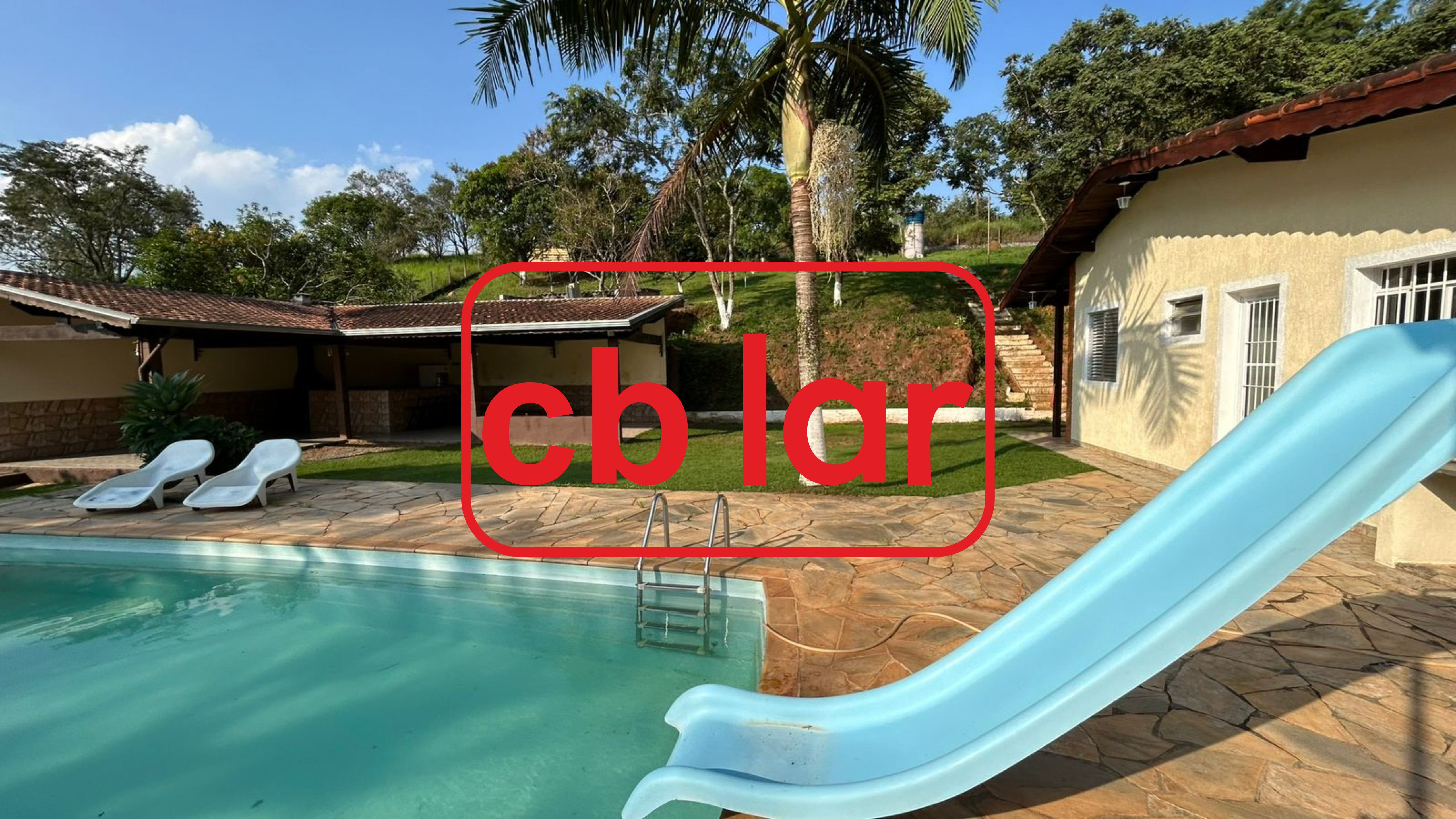 Chácara à venda e aluguel com 3 quartos, 700m² - Foto 1