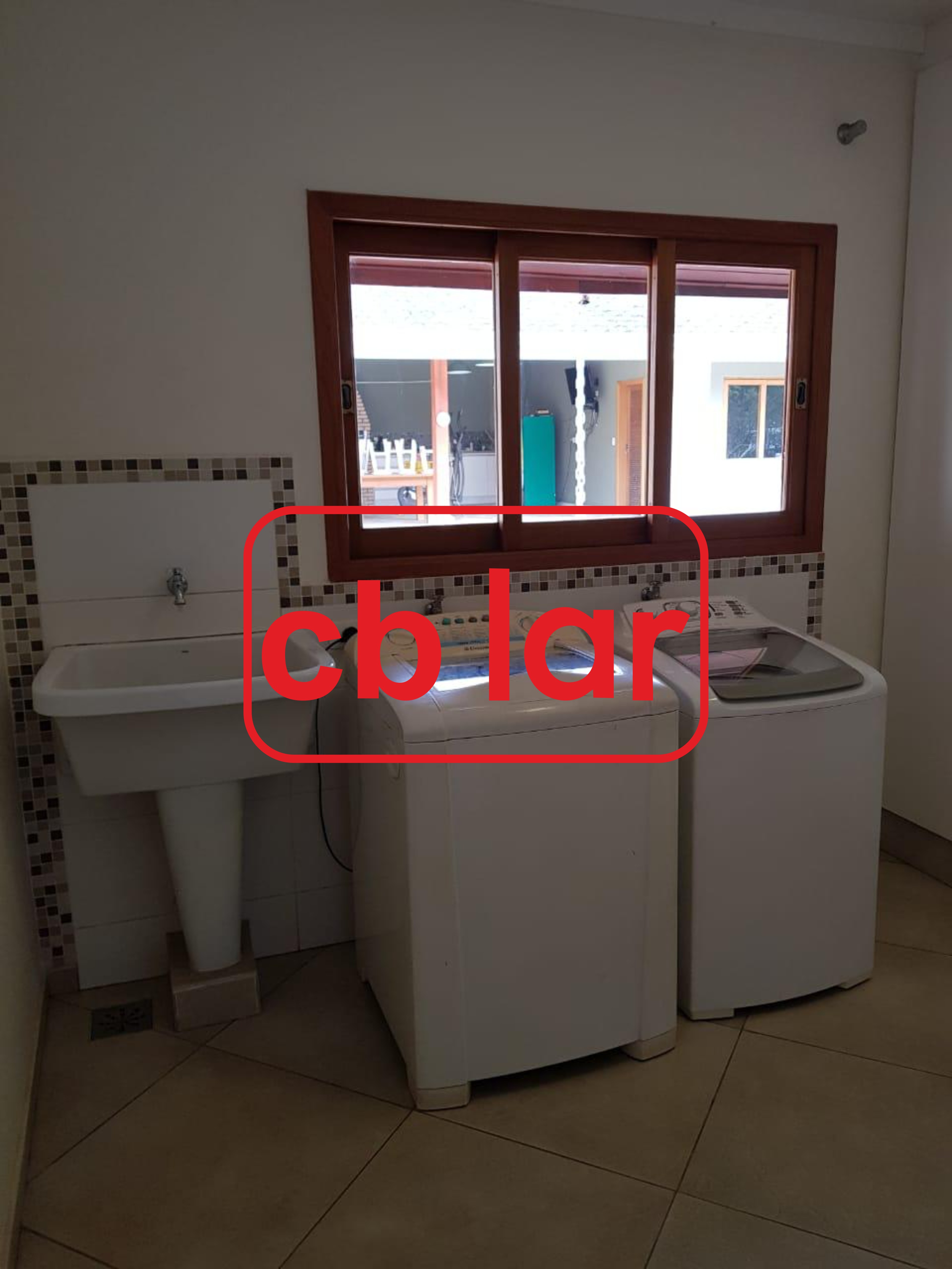 Casa à venda com 3 quartos, 1350m² - Foto 42