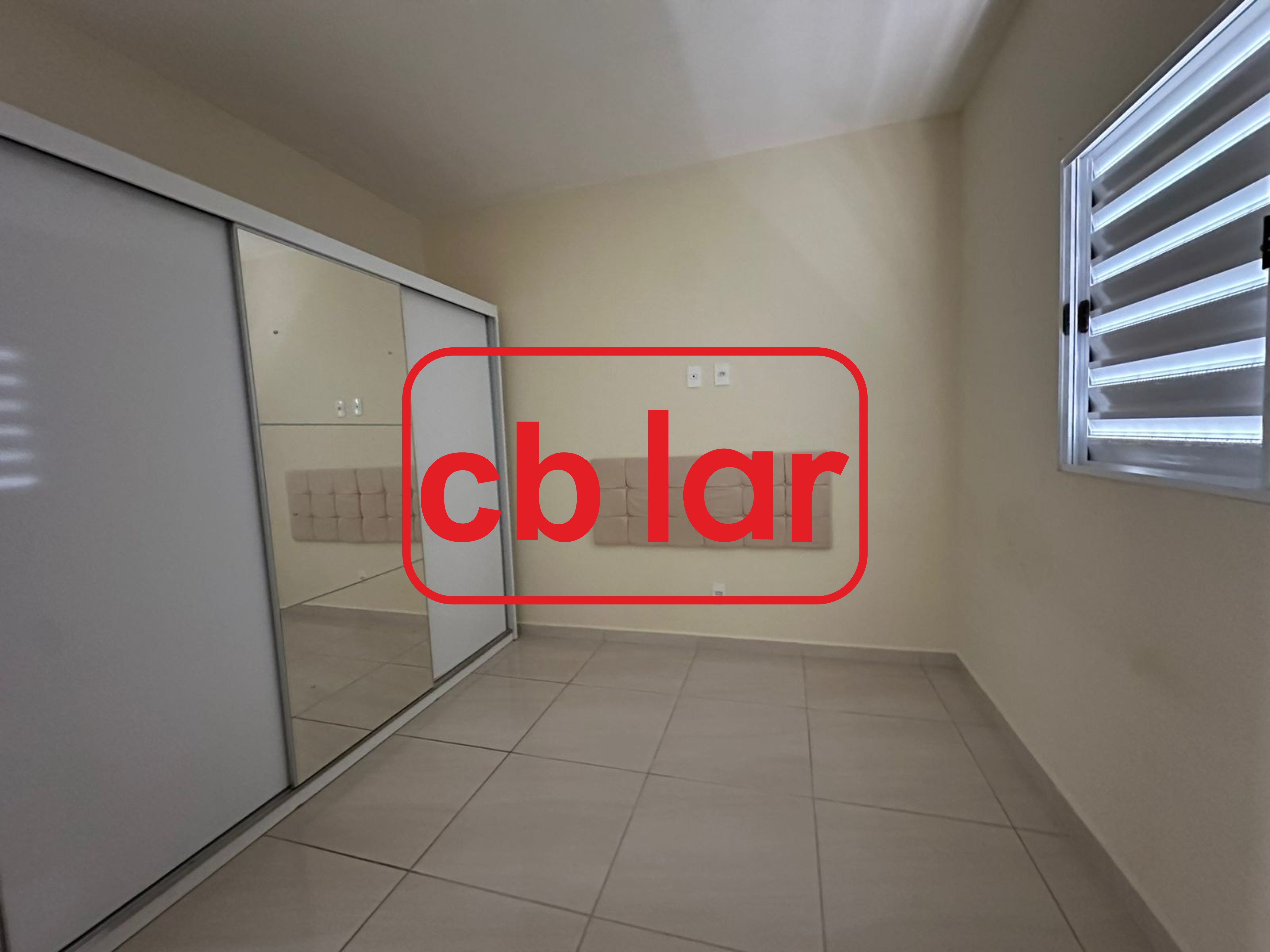 Casa à venda com 2 quartos, 300m² - Foto 5