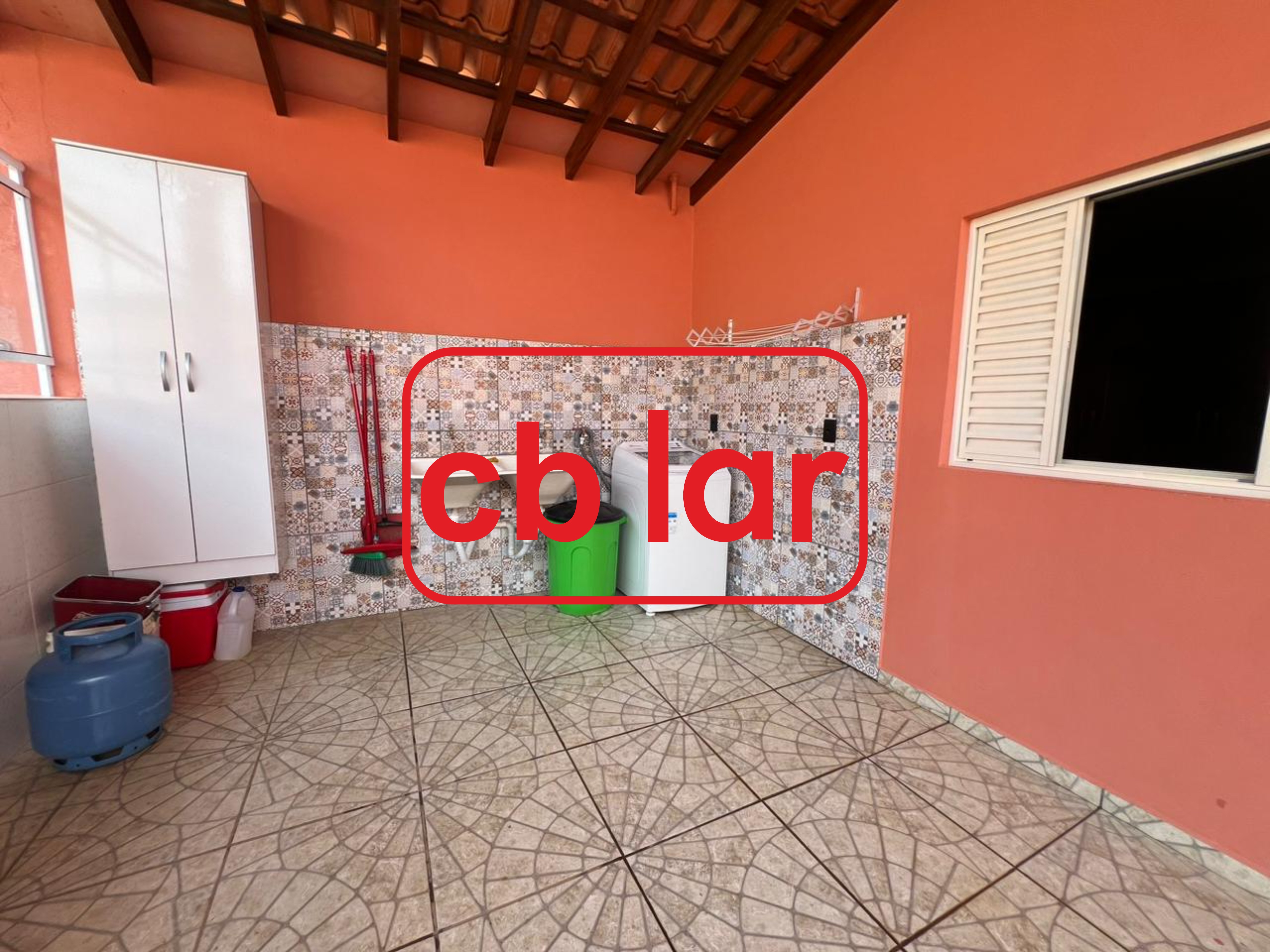 Casa à venda com 2 quartos, 300m² - Foto 25