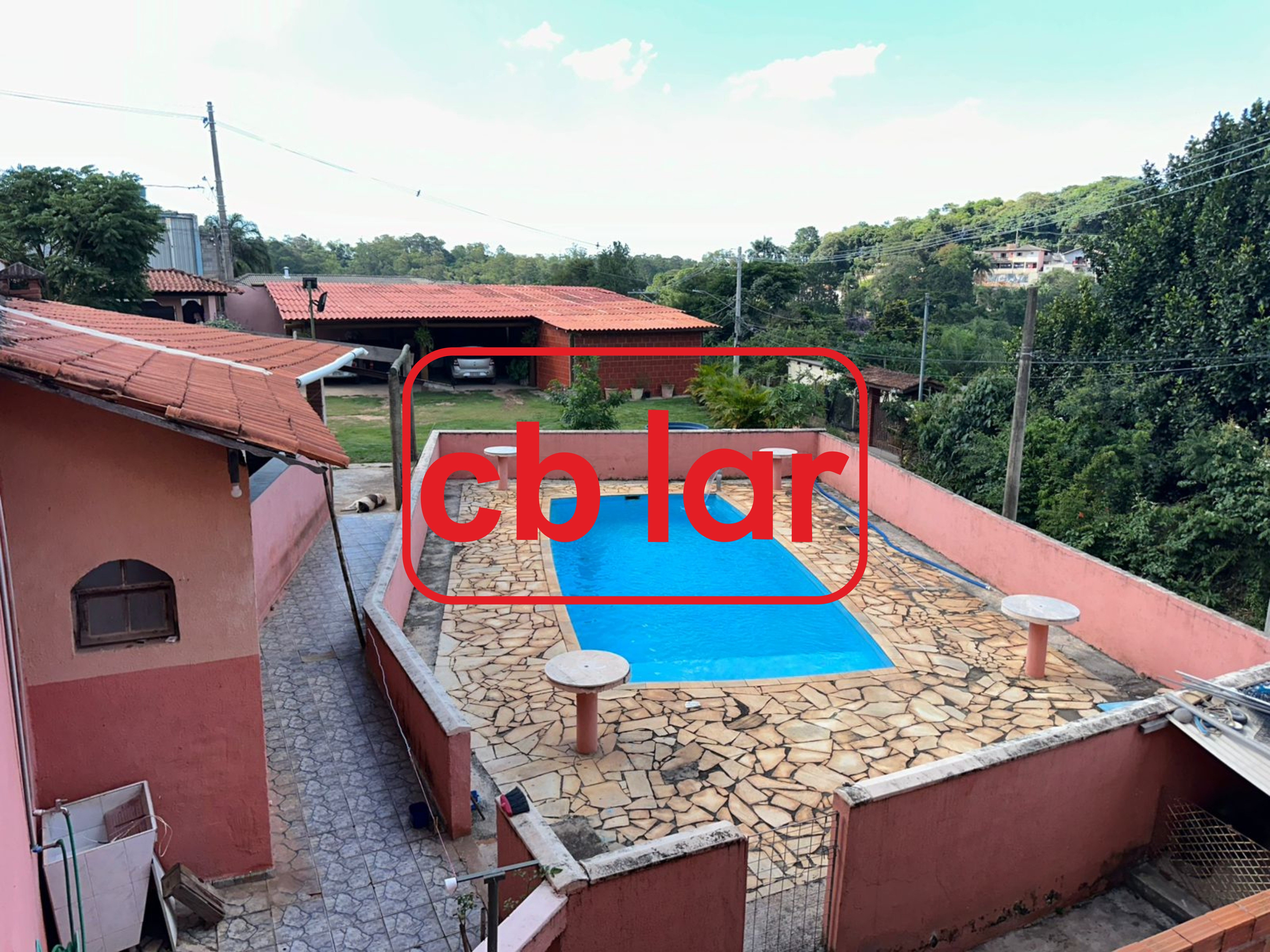 Fazenda à venda com 3 quartos, 1000m² - Foto 1