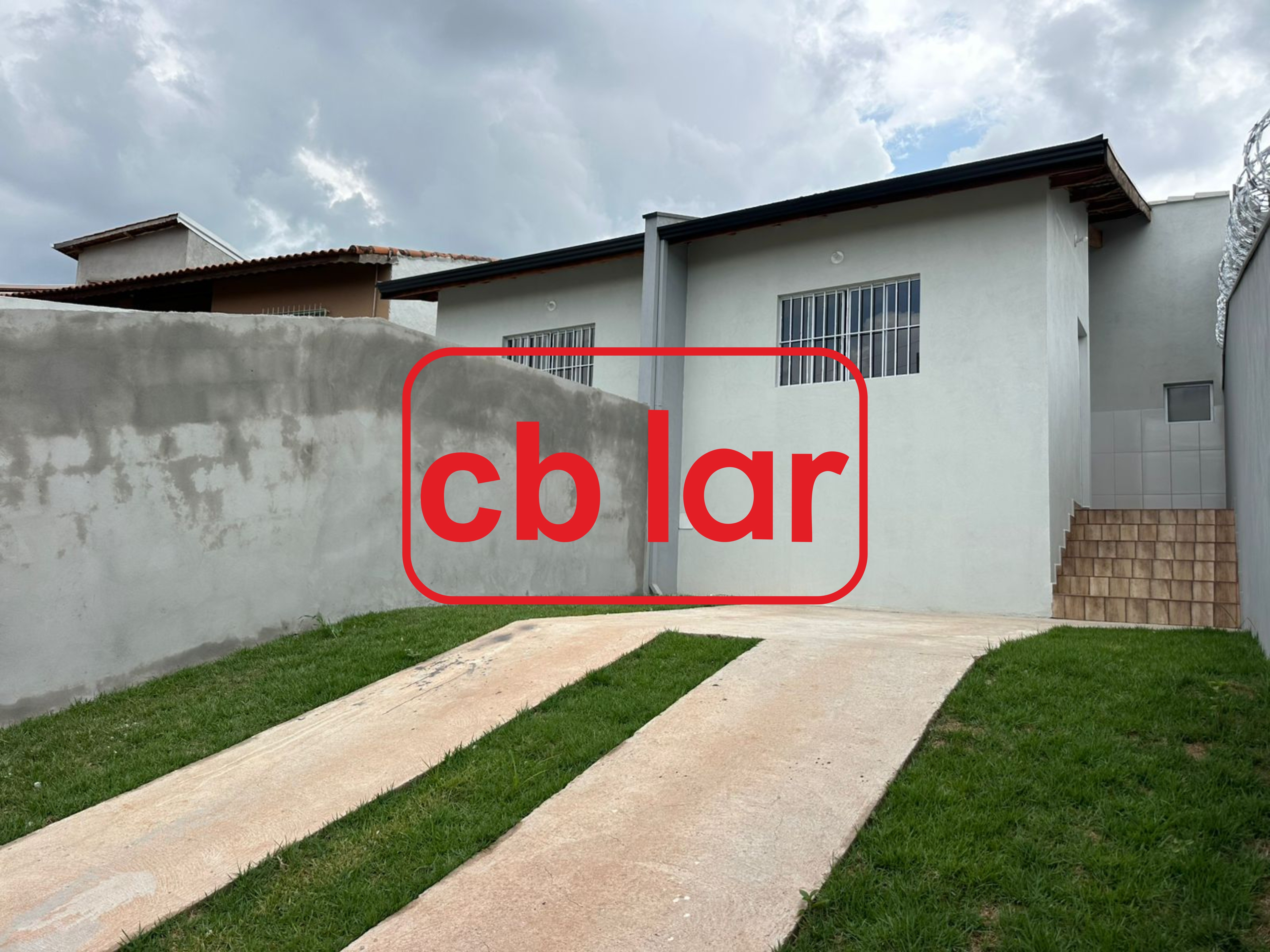 Casa à venda com 1 quarto, 135m² - Foto 1