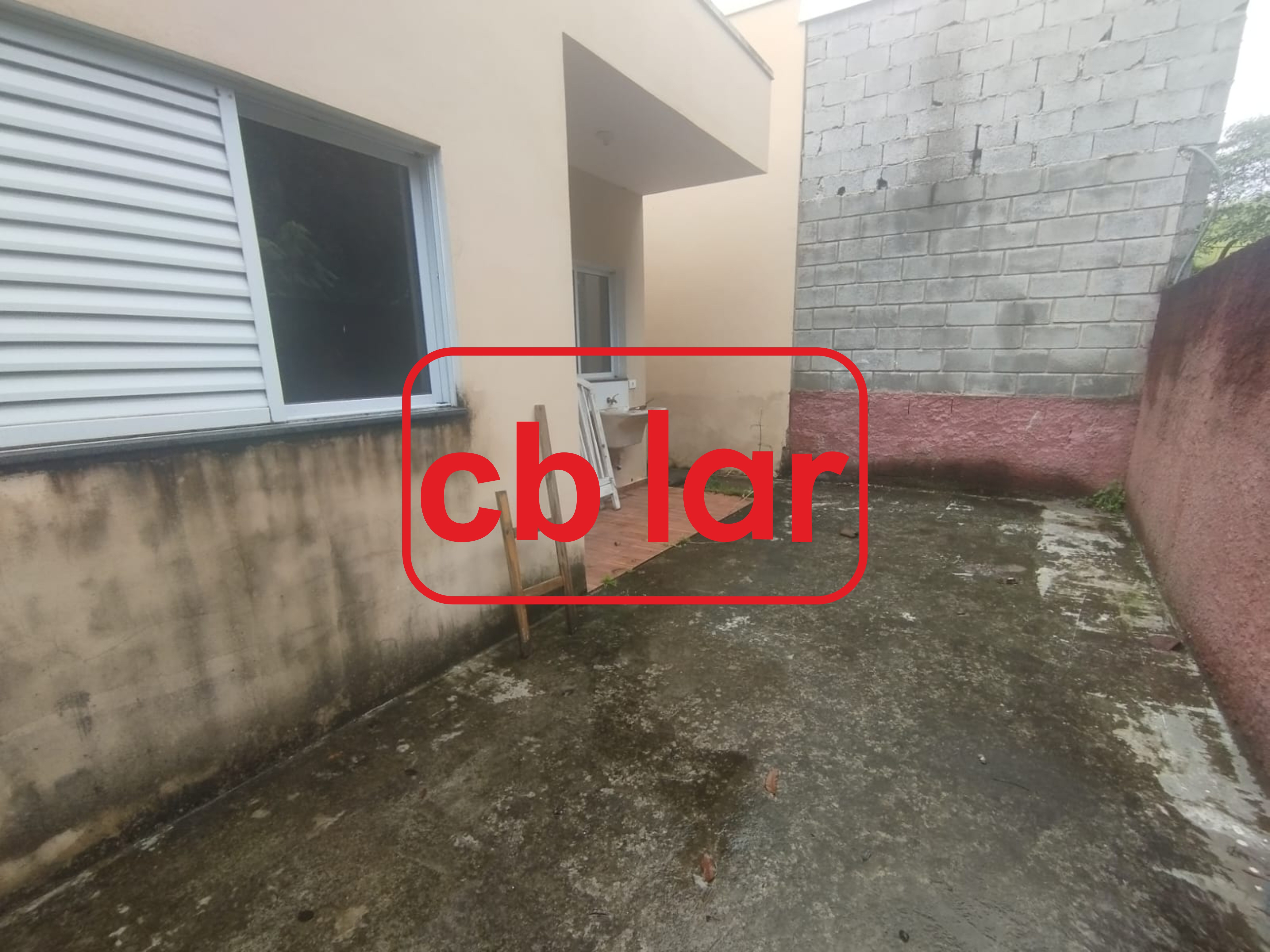 Casa para alugar com 2 quartos, 60m² - Foto 2