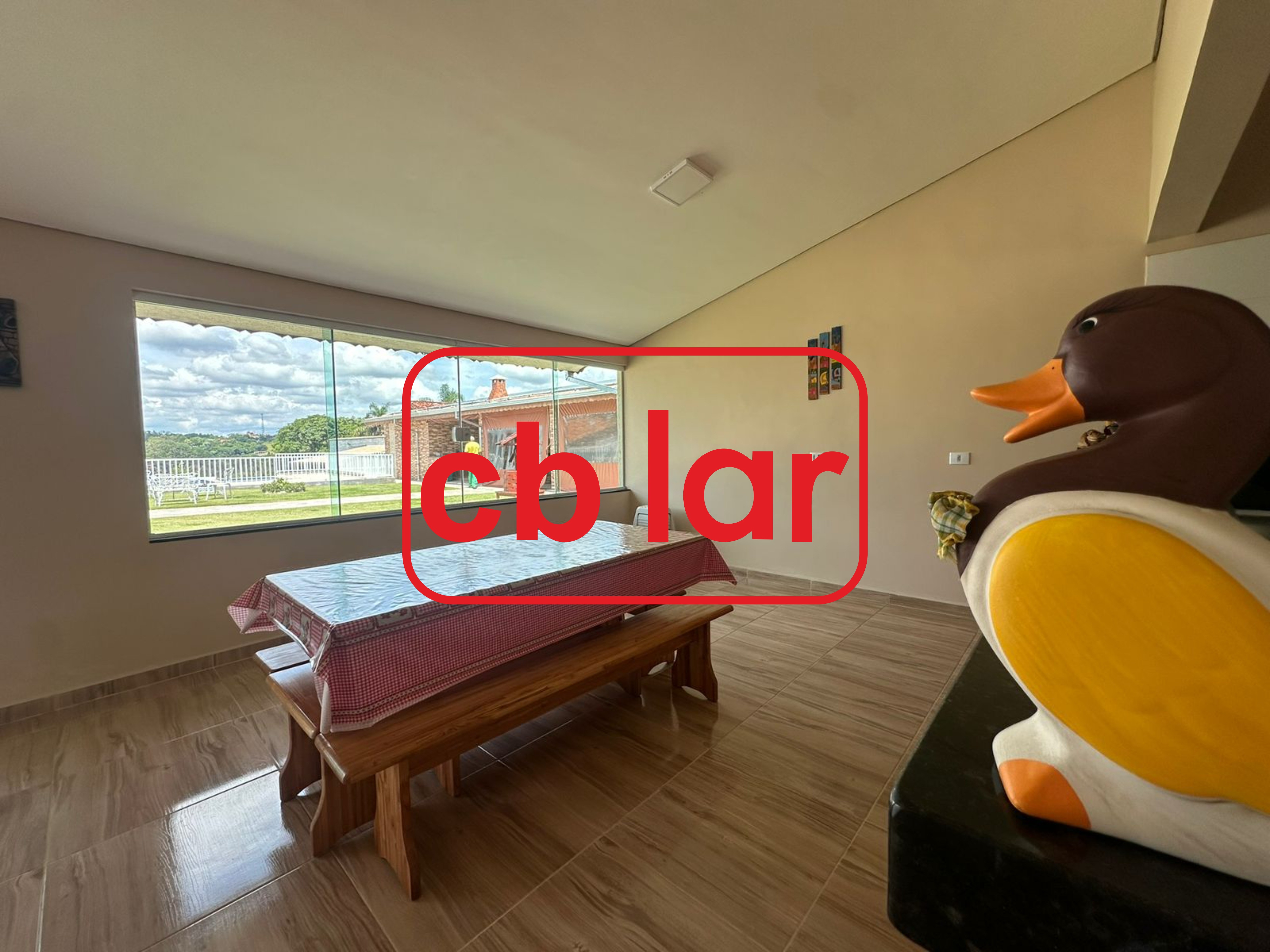 Chácara à venda com 6 quartos, 2450m² - Foto 2