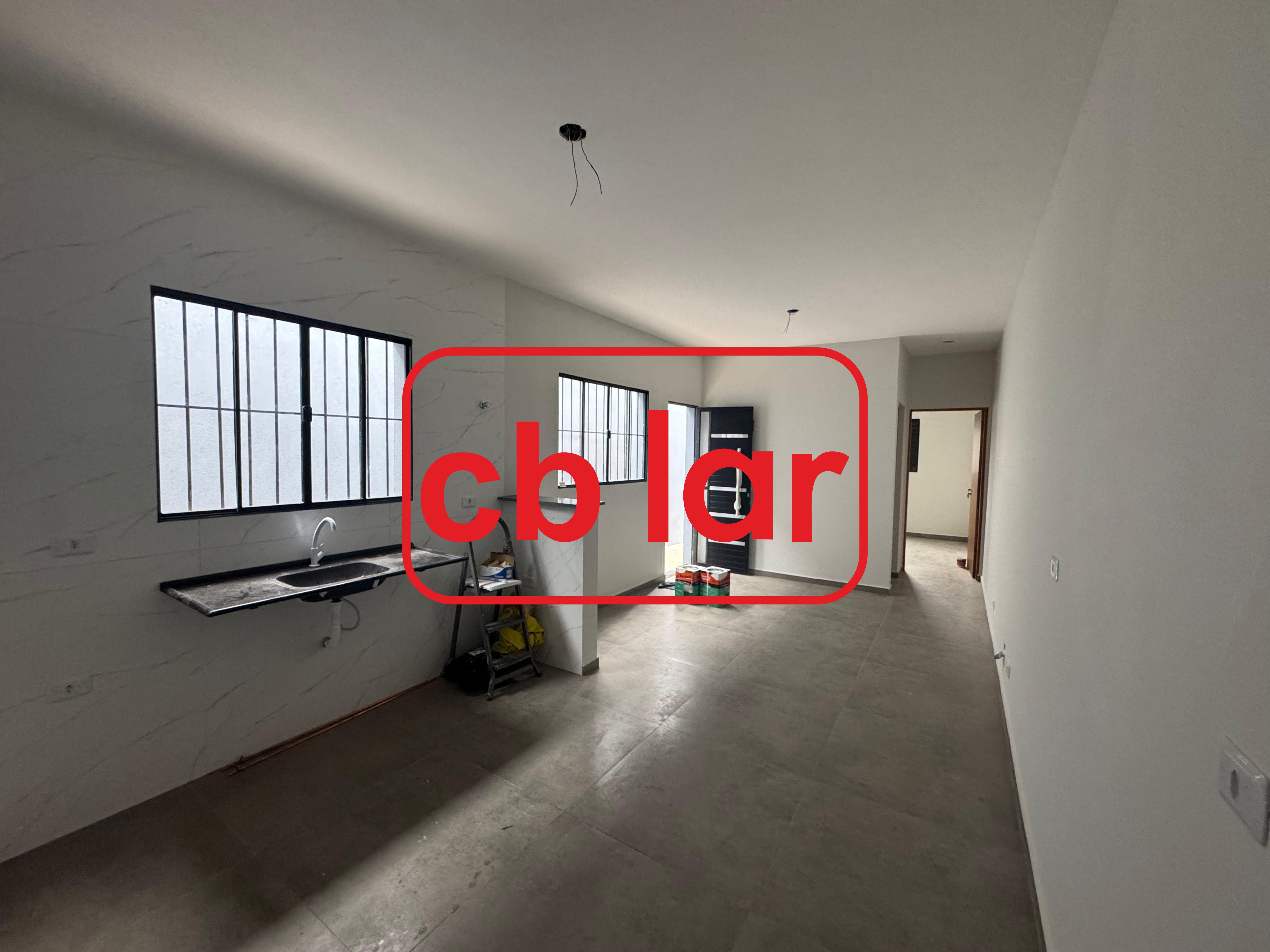 Casa à venda com 2 quartos, 160m² - Foto 1