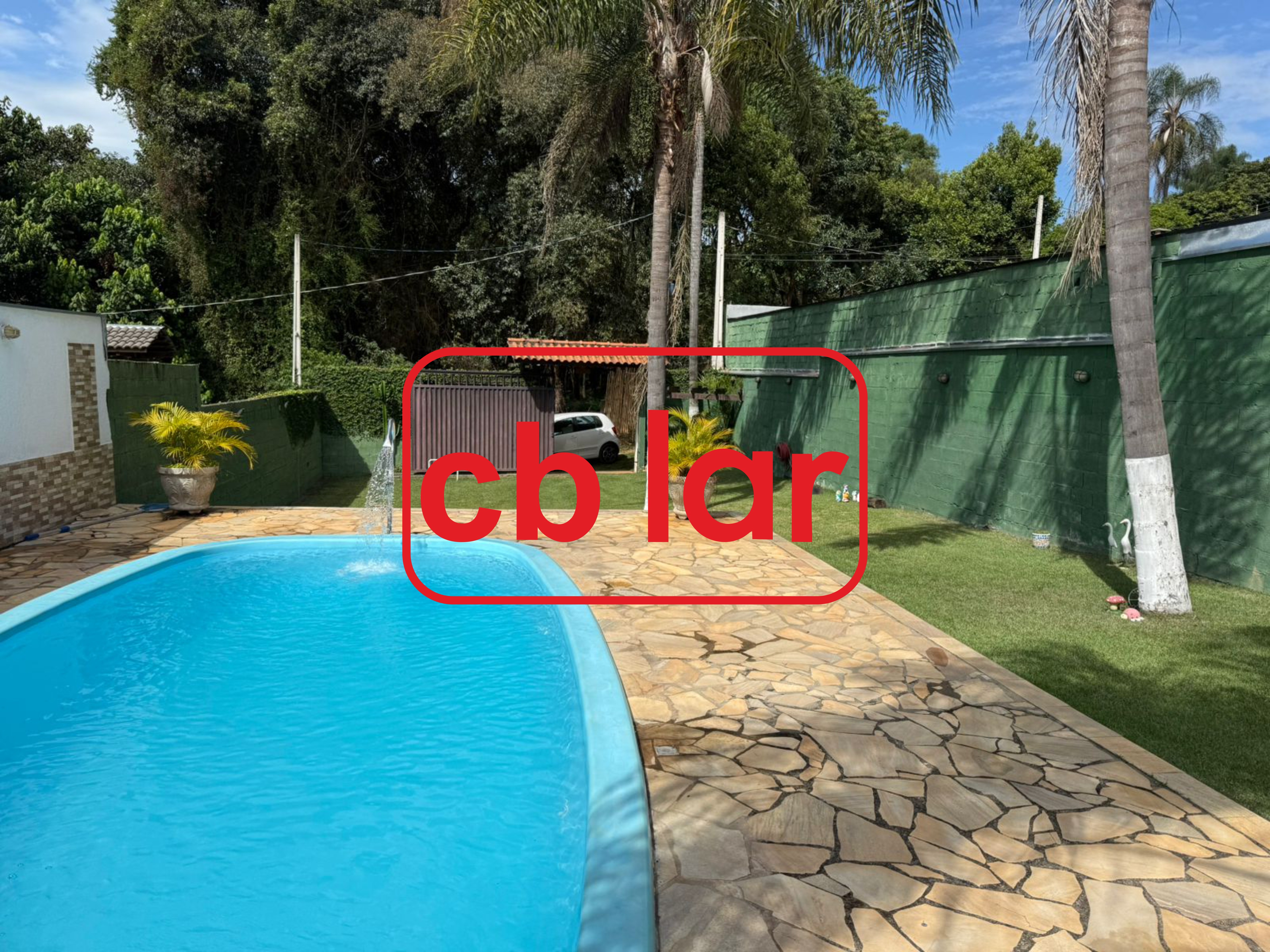Chácara à venda com 3 quartos, 500m² - Foto 1
