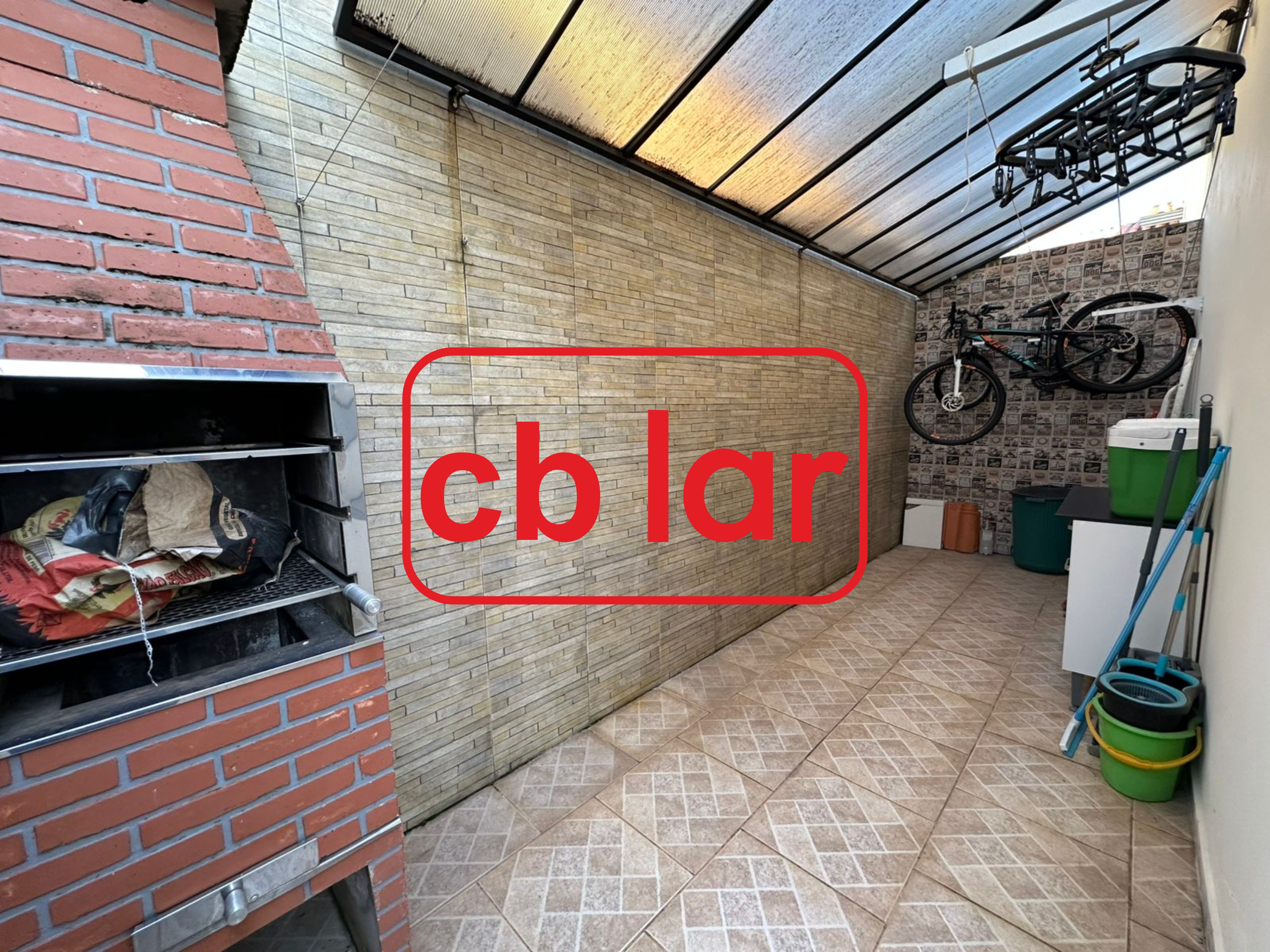Casa de Condomínio à venda com 2 quartos, 202m² - Foto 2