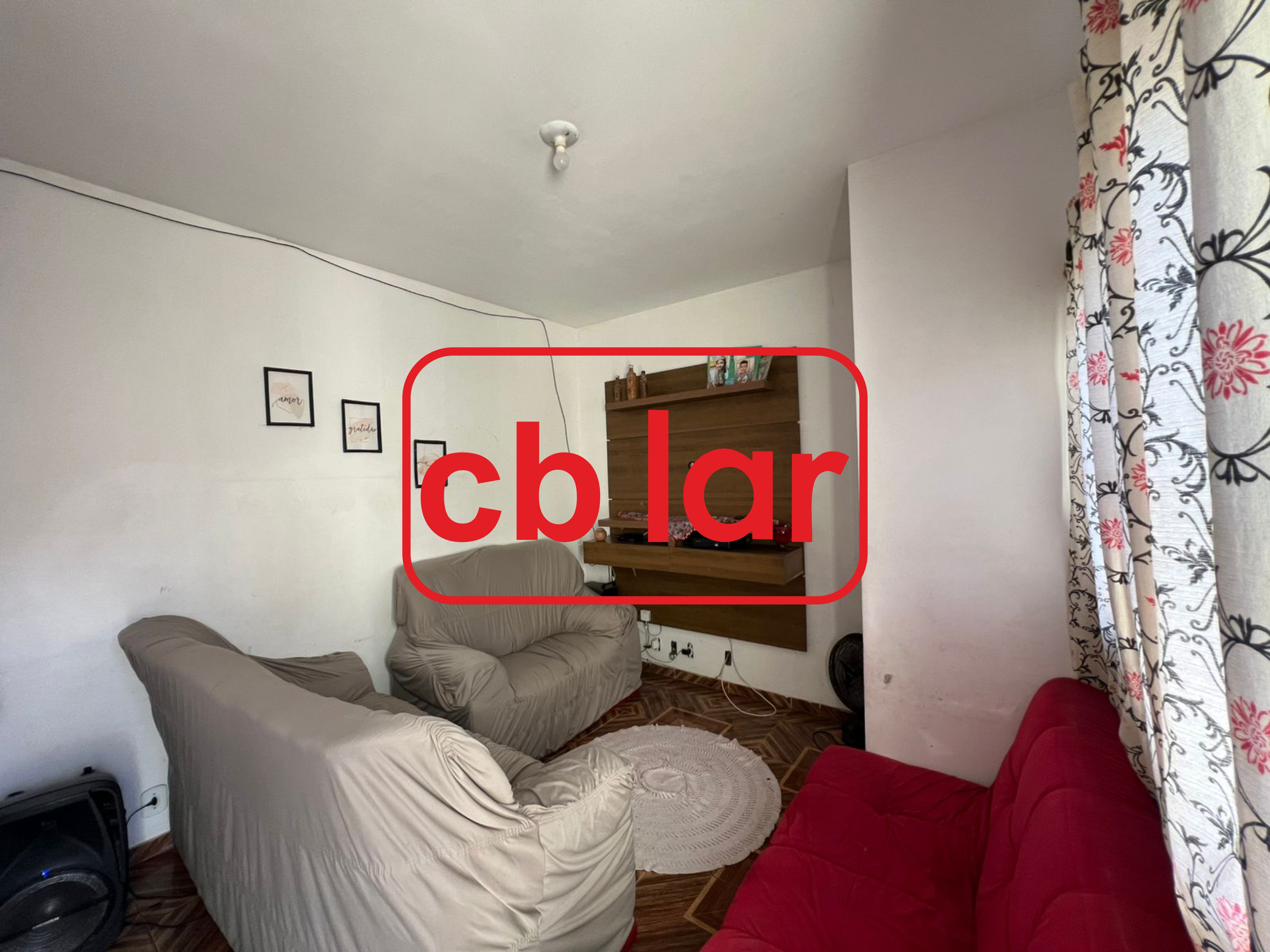 Casa à venda com 2 quartos, 160m² - Foto 2