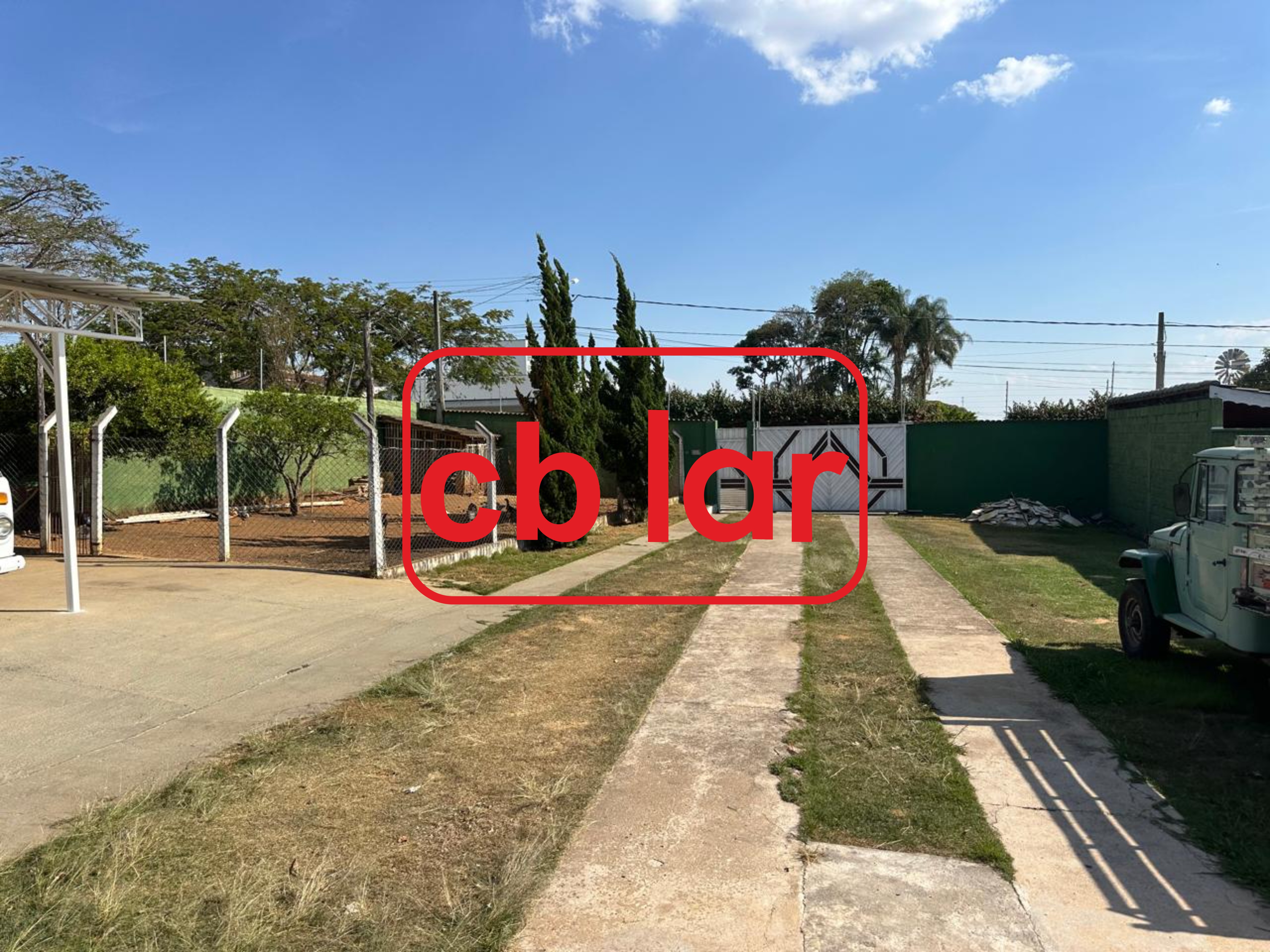Chácara à venda com 3 quartos, 1000m² - Foto 2