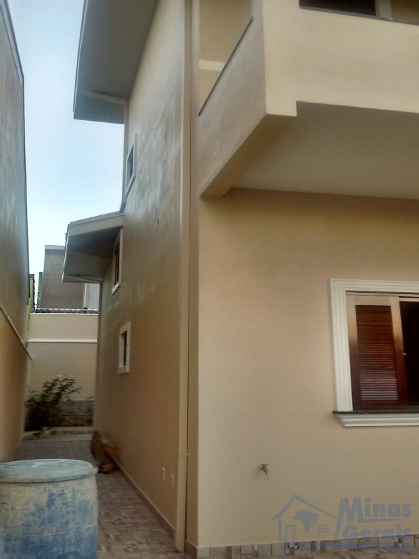 Casa à venda com 4 quartos, 290m² - Foto 11