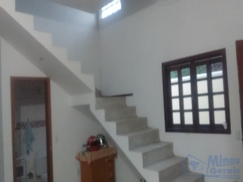 Casa à venda com 4 quartos, 290m² - Foto 13