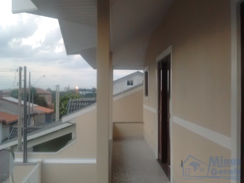 Casa à venda com 4 quartos, 290m² - Foto 27