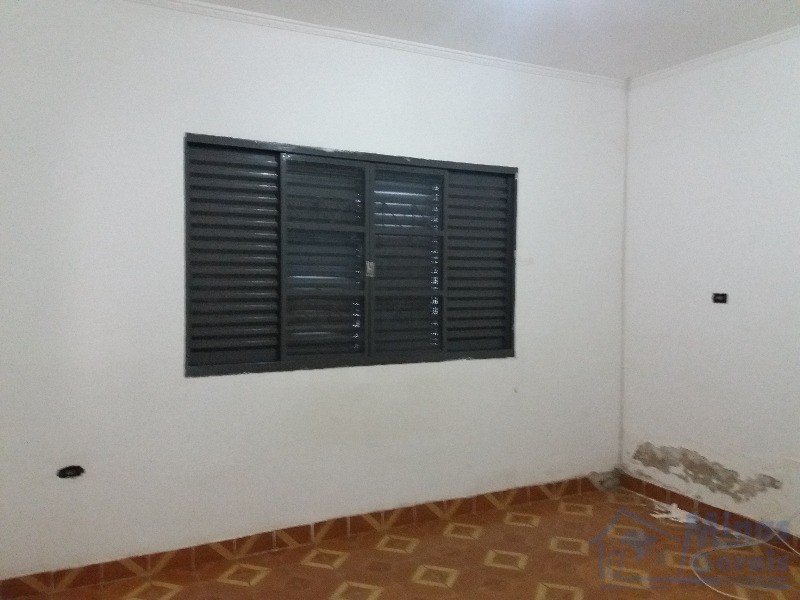 Casa à venda com 3 quartos, 250m² - Foto 8