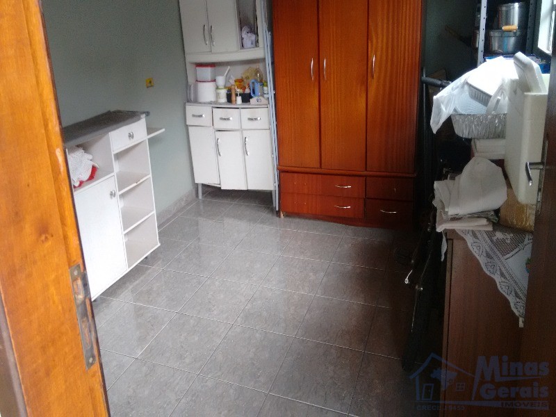 Casa à venda com 3 quartos, 250m² - Foto 6