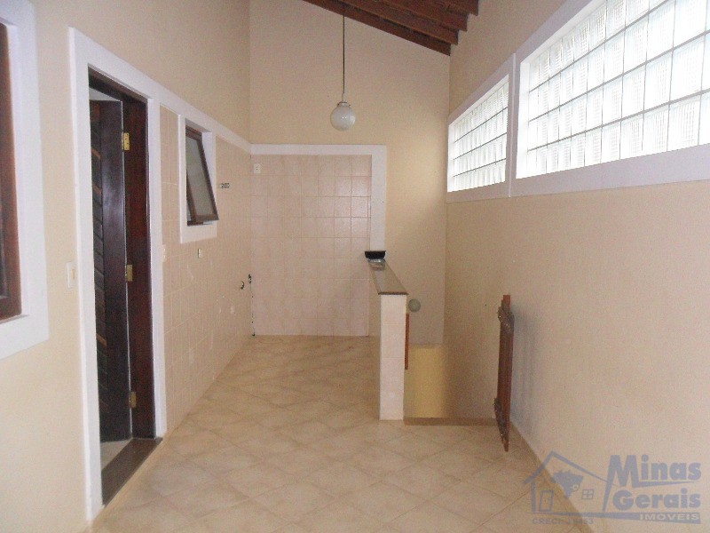 Casa à venda com 3 quartos, 840m² - Foto 26