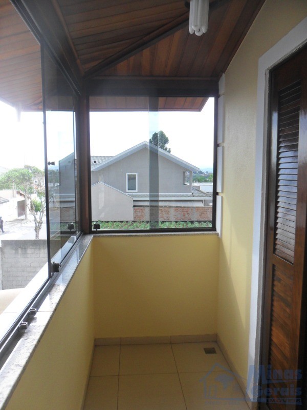 Casa à venda com 3 quartos, 250m² - Foto 18