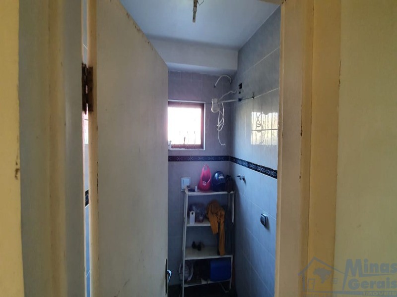 Casa à venda com 2 quartos, 188m² - Foto 14