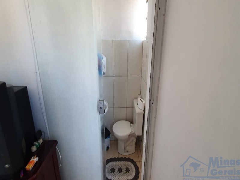 Casa à venda com 2 quartos, 188m² - Foto 33