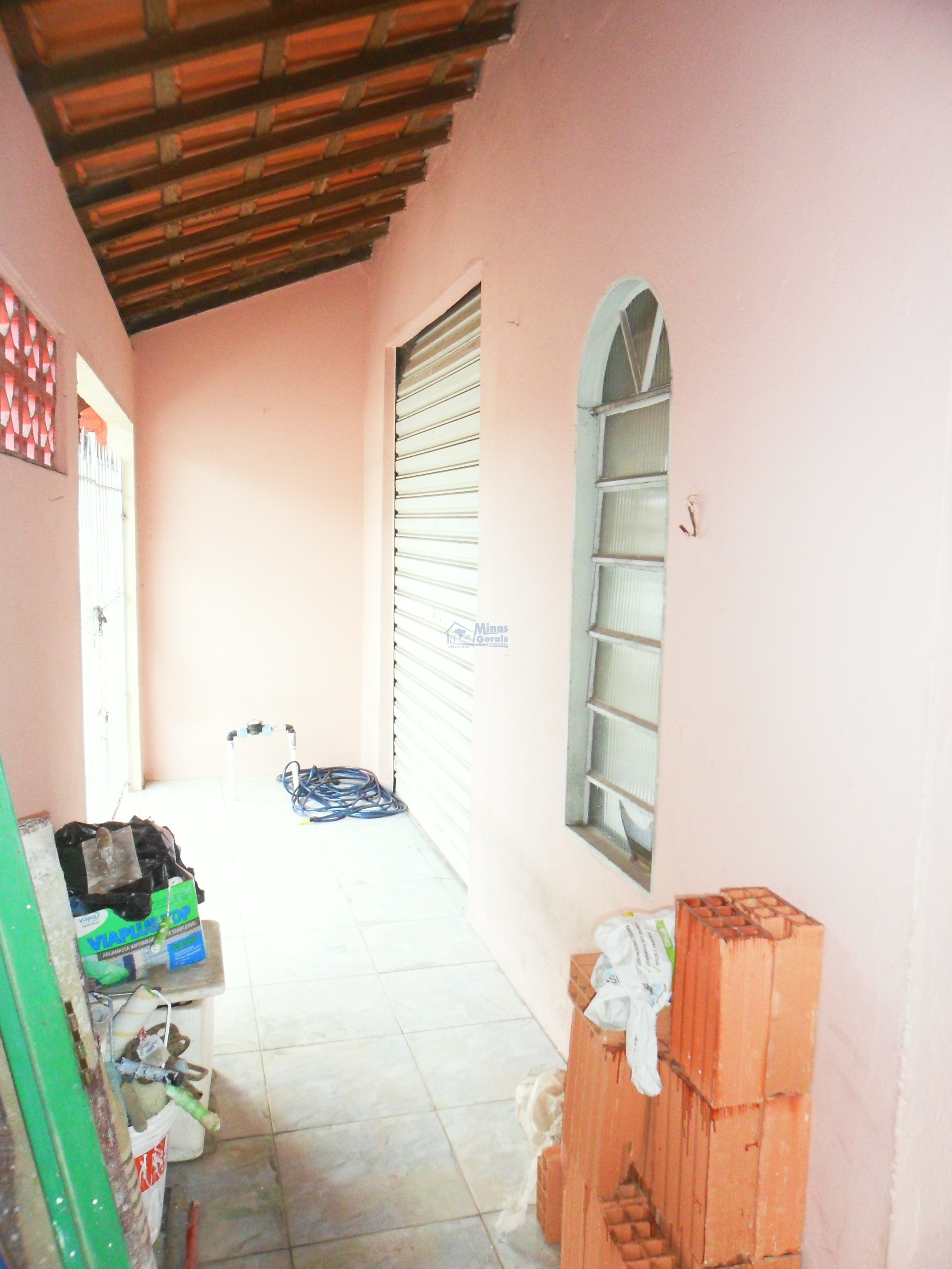 Casa à venda com 3 quartos, 140m² - Foto 3