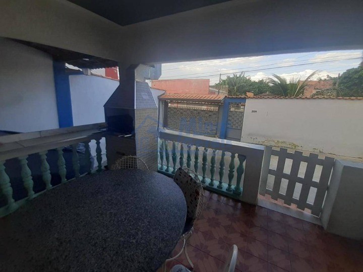 Casa à venda com 4 quartos, 180m² - Foto 12